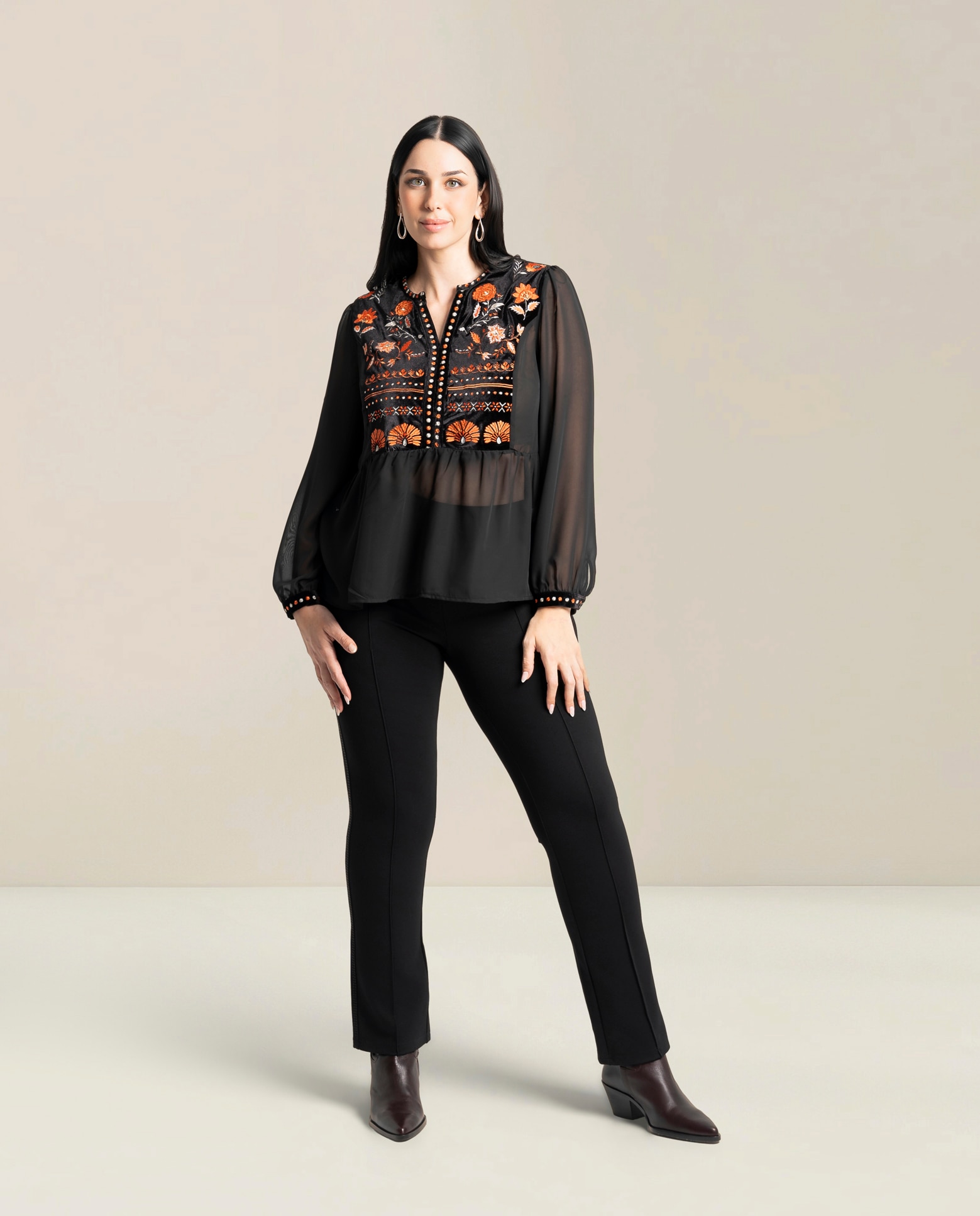 Blusa estampada con bordado - October - Negro Negro-4