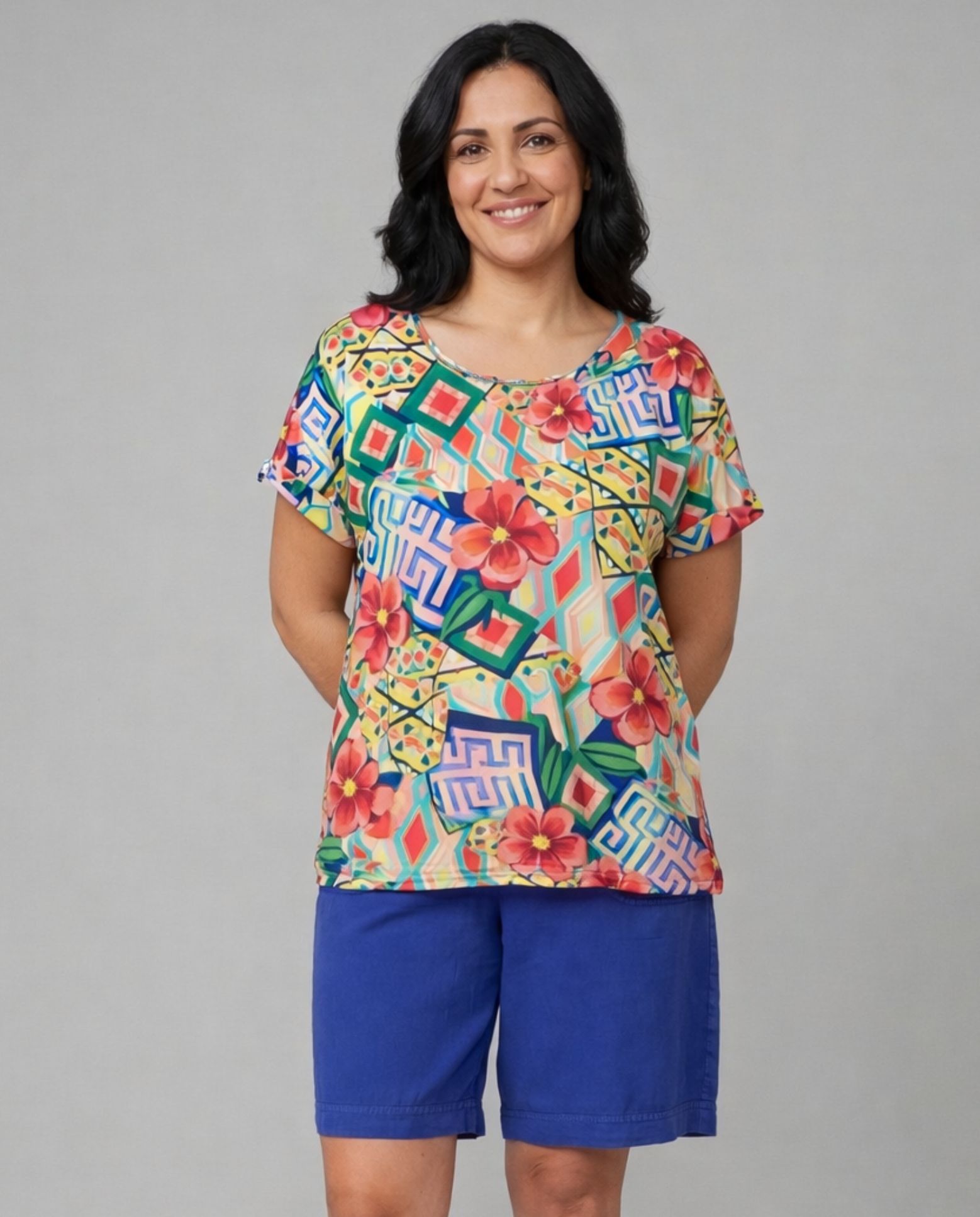 October - Camiseta de mujer estampada con nudo en espalda.