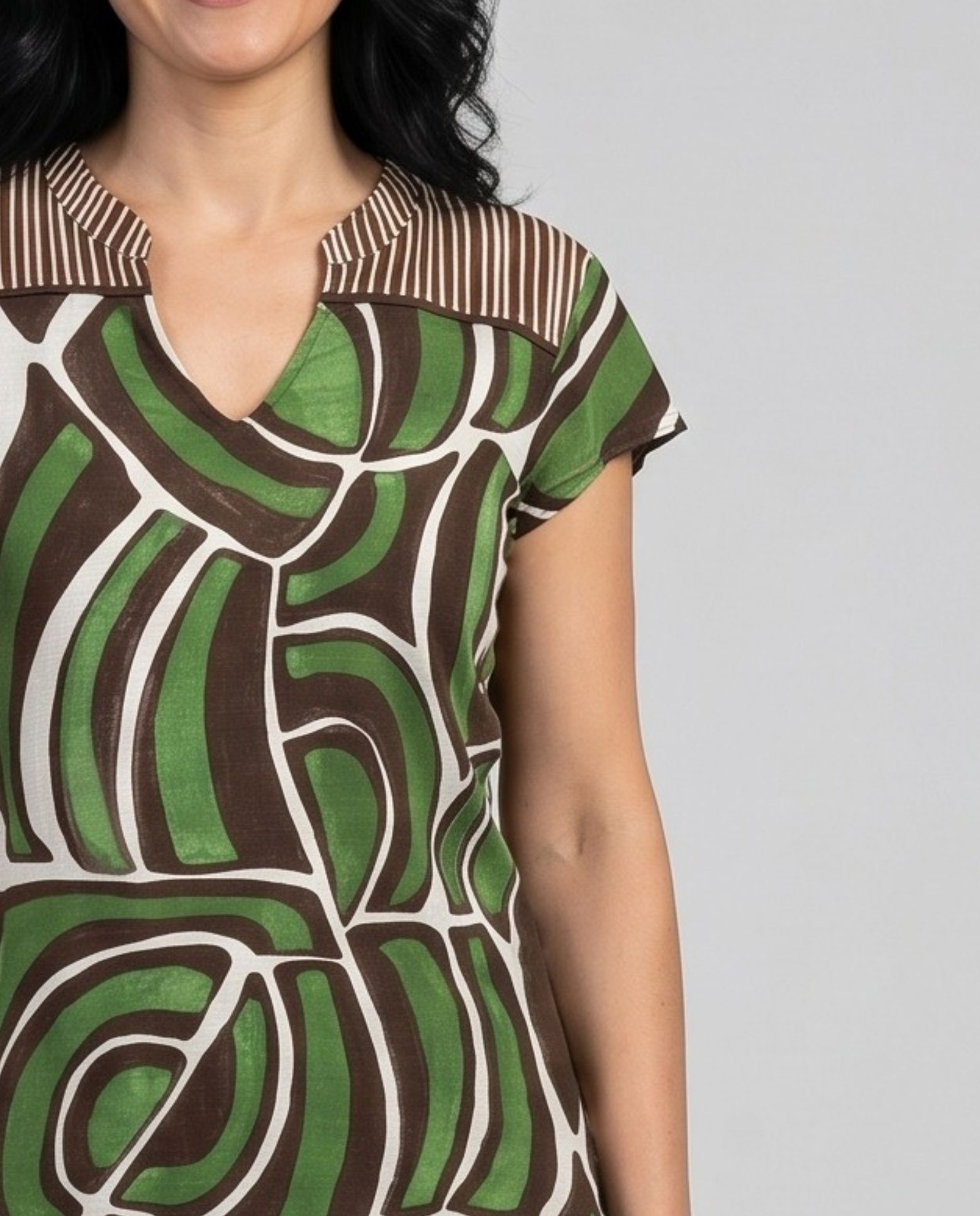 Blusa estampada escote pico - October - Verde Verde-3