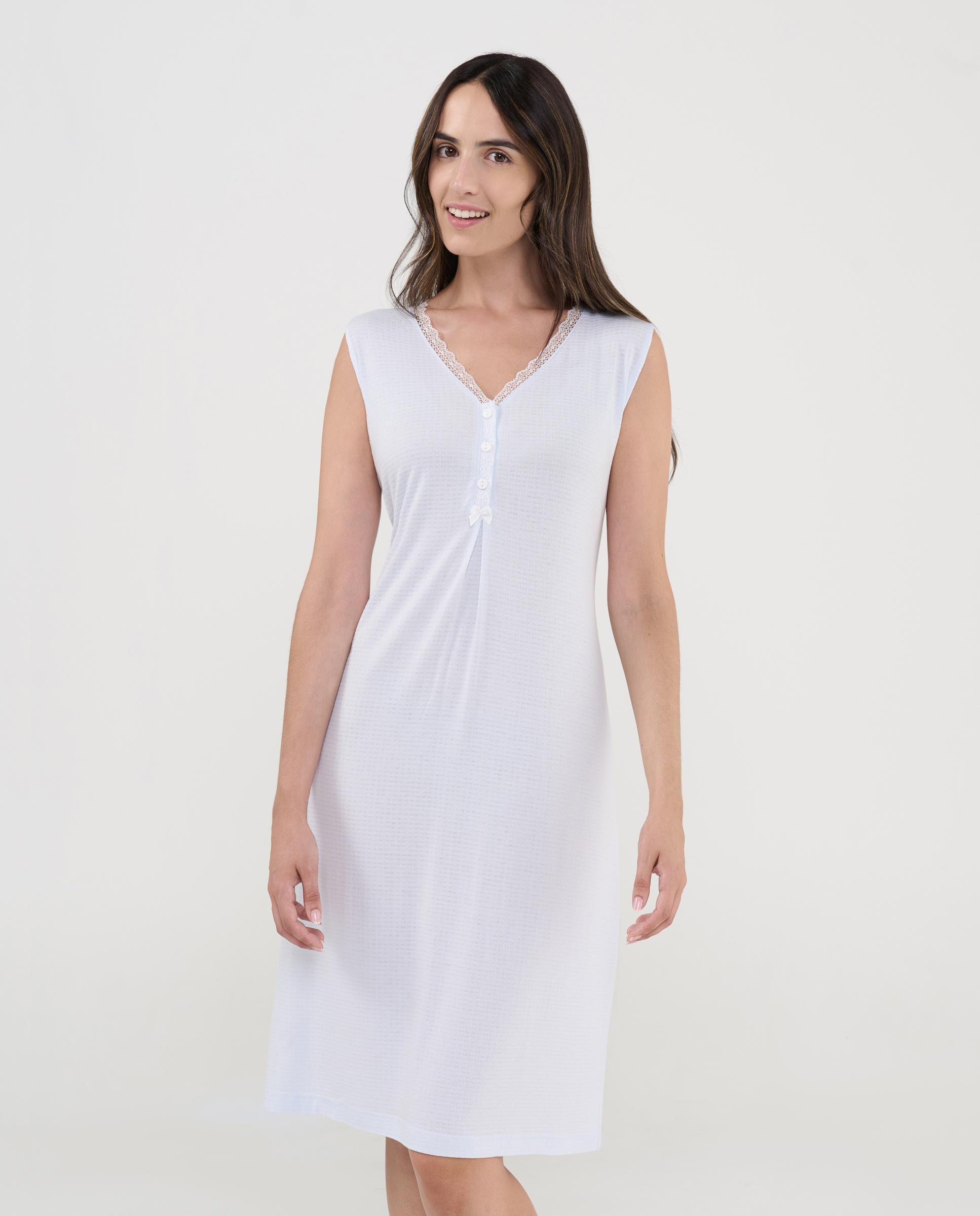 Imagen 0 de Camisón de mujer lencero corto sin mangas cuello botones puntilla Blanco