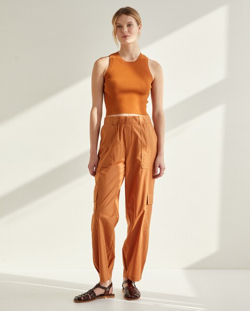 Jogger de mujer 100% algodón con bolsillos laterales