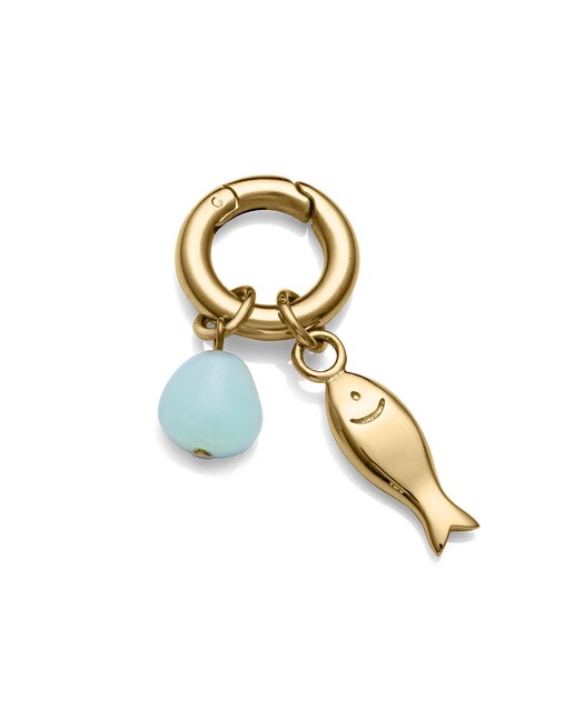 Imagen 0 de Charm colección Laura Escanes de acero motivo pez en Ip dorado y piedra natural amazonita