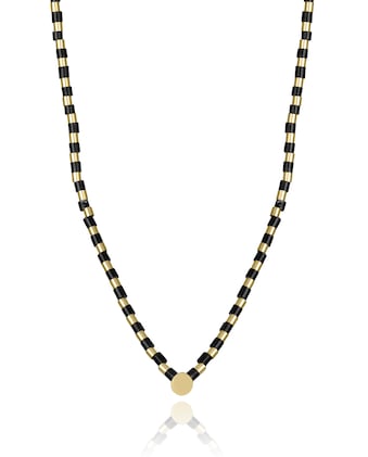 Un Fondo Transparente Resalta Un Collar Dorado Con Un Colgante De