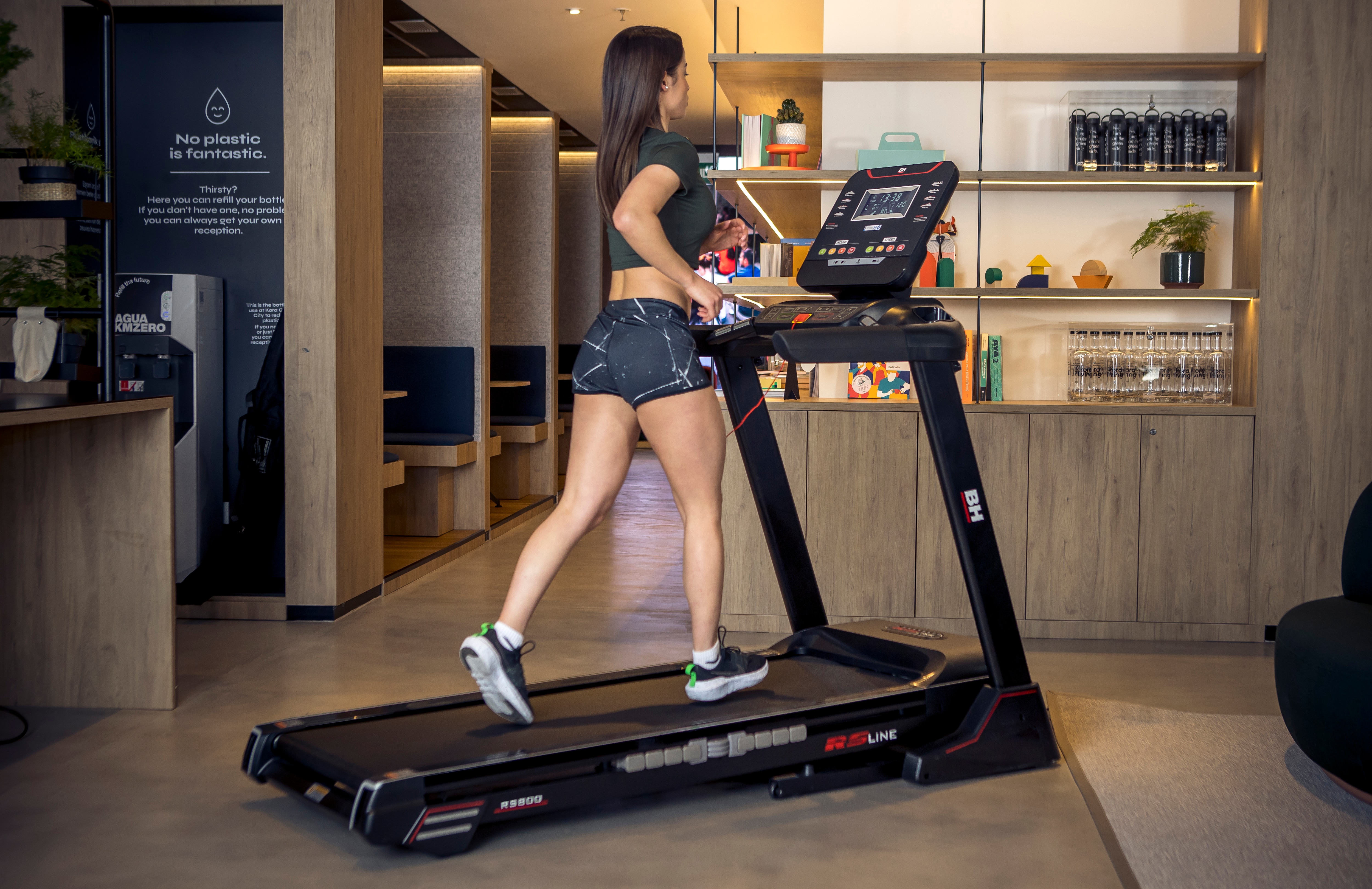 Cinta de correr RS800 G6176 RS Line Series BH Fitness con envío gratis, montaje profesional opcional con cargo 5