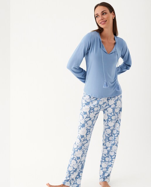Imagen 0 de Pijama de mujer de largo con camiseta de manga larga modal floral blanco y azul