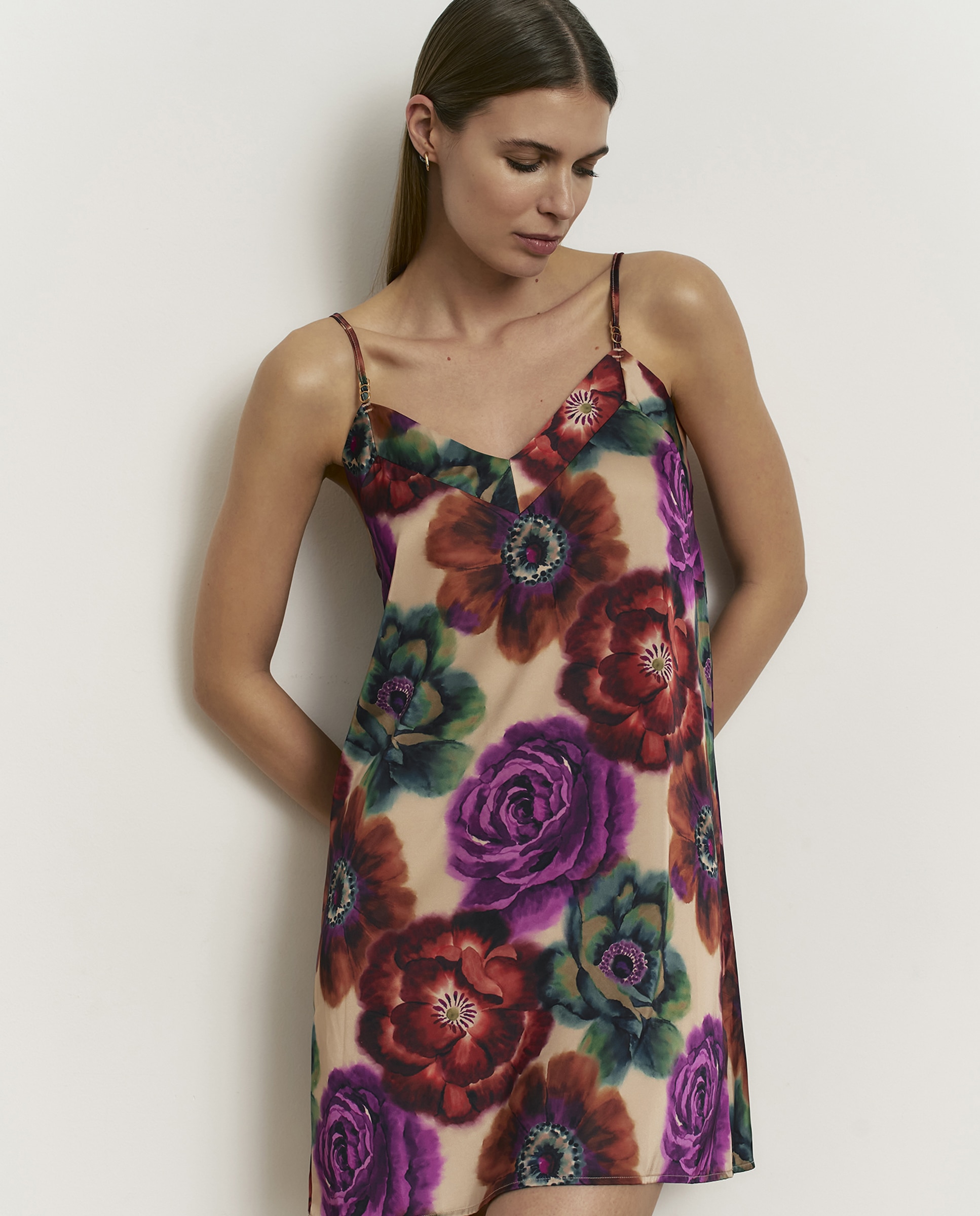 Imagen 1 de Camisón de mujer con tirantes regulables y tacto suave - Promise - Violeta Violeta