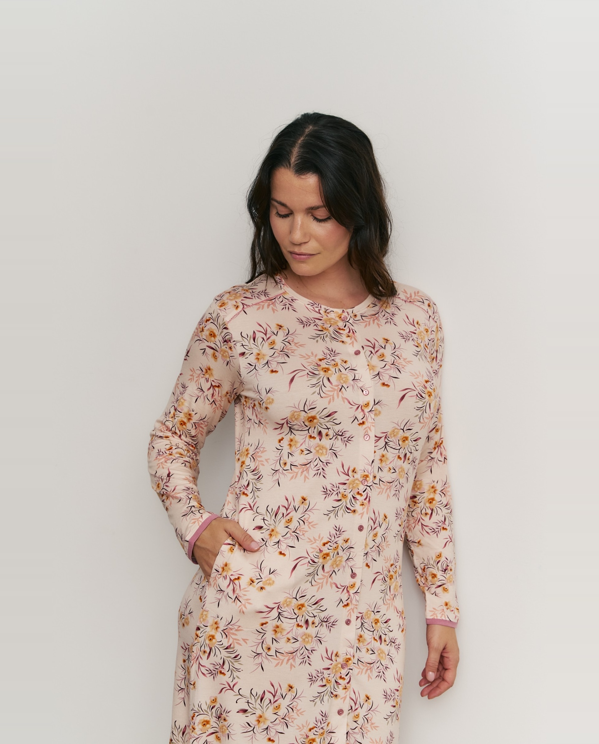 Imagen 3 de Camisón de mujer con manga larga y estampado - Promise - Maquillaje Maquillaje