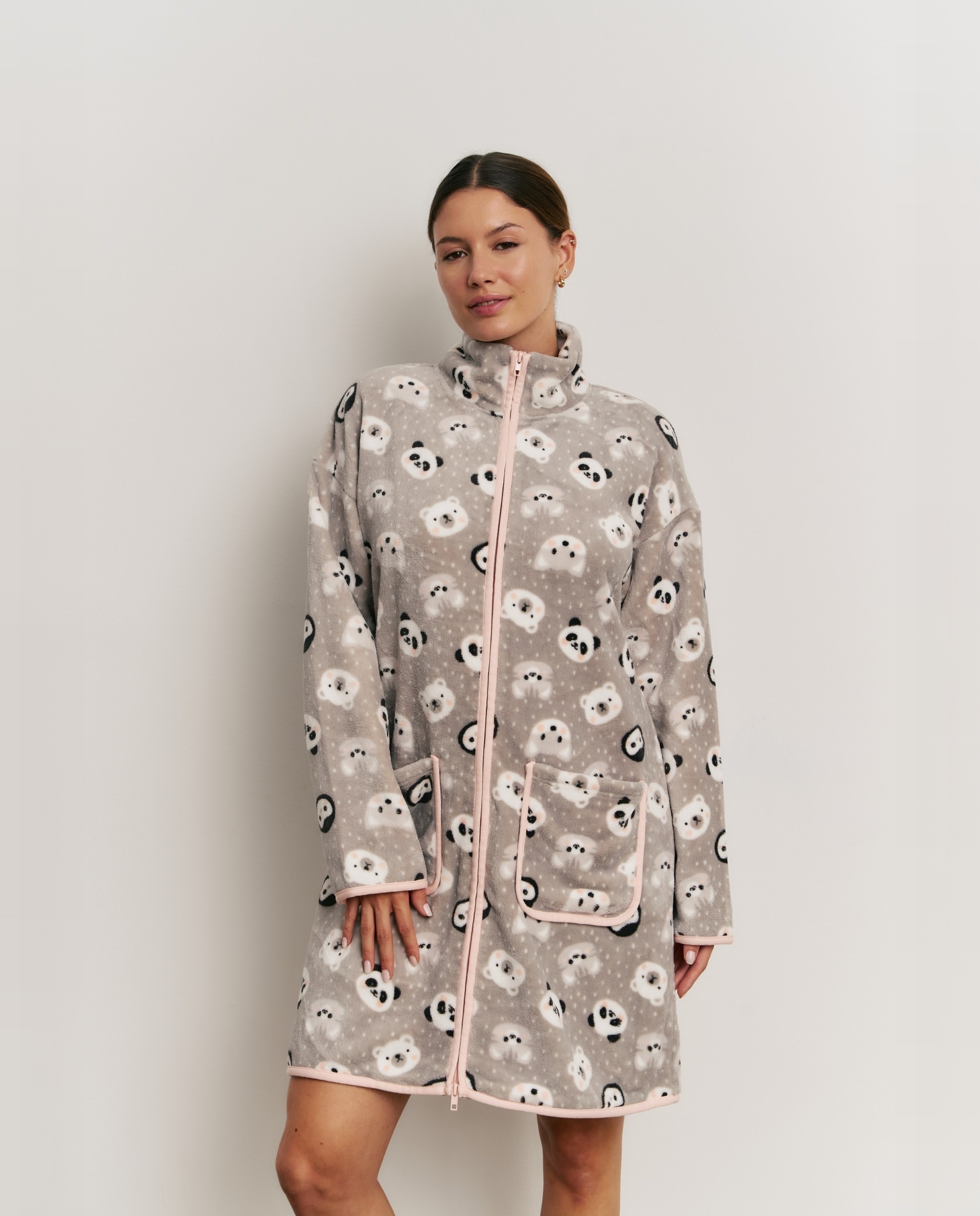 Bata de mujer con tejido cálido y estampado - Promise - Gris Gris-1