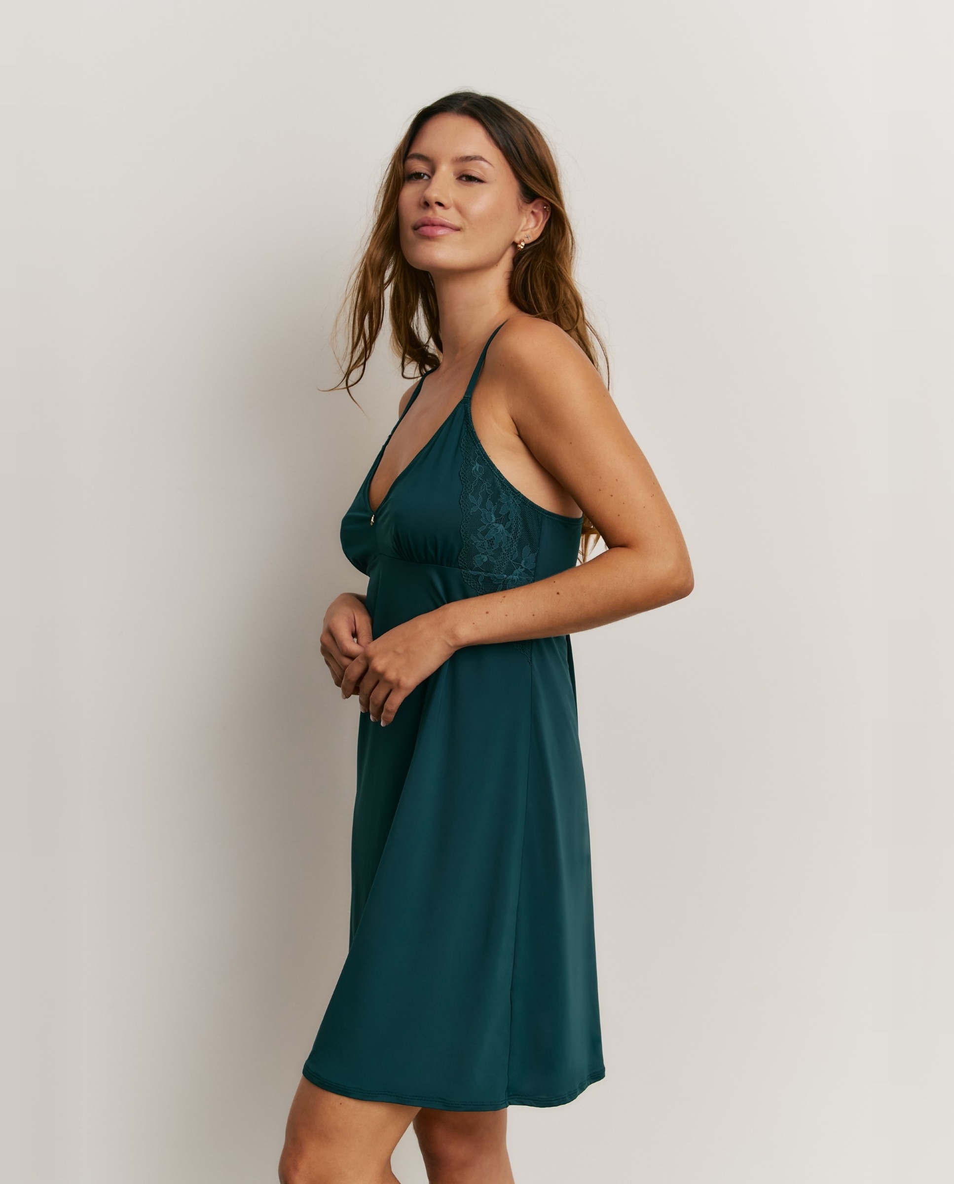 Imagen 3 de Camisón de mujer con encaje y tirantes - Promise - Esmeralda Esmeralda