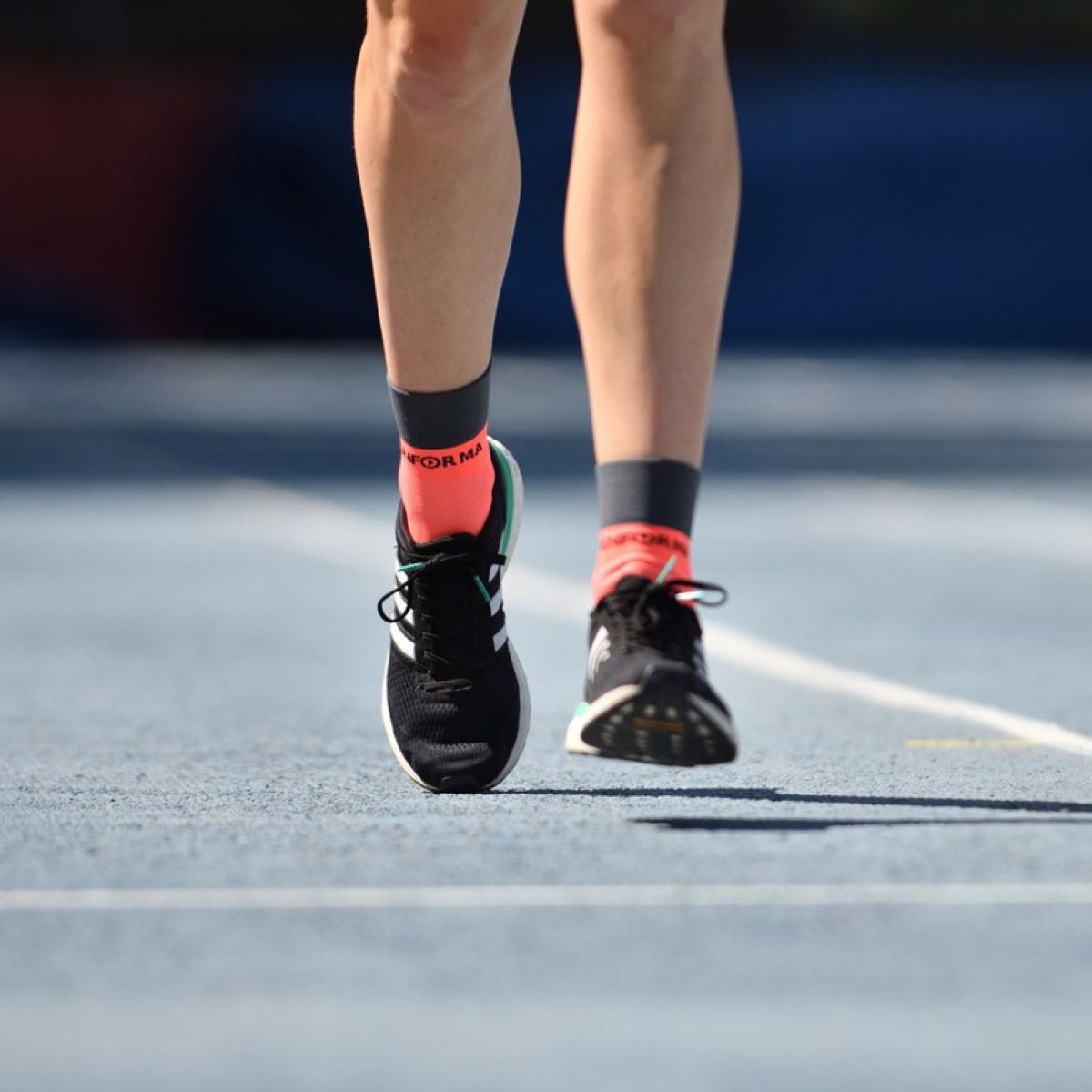 Imagen 3 de Calcetines de running unisex Hamburgo Enforma - Salmón Salmón