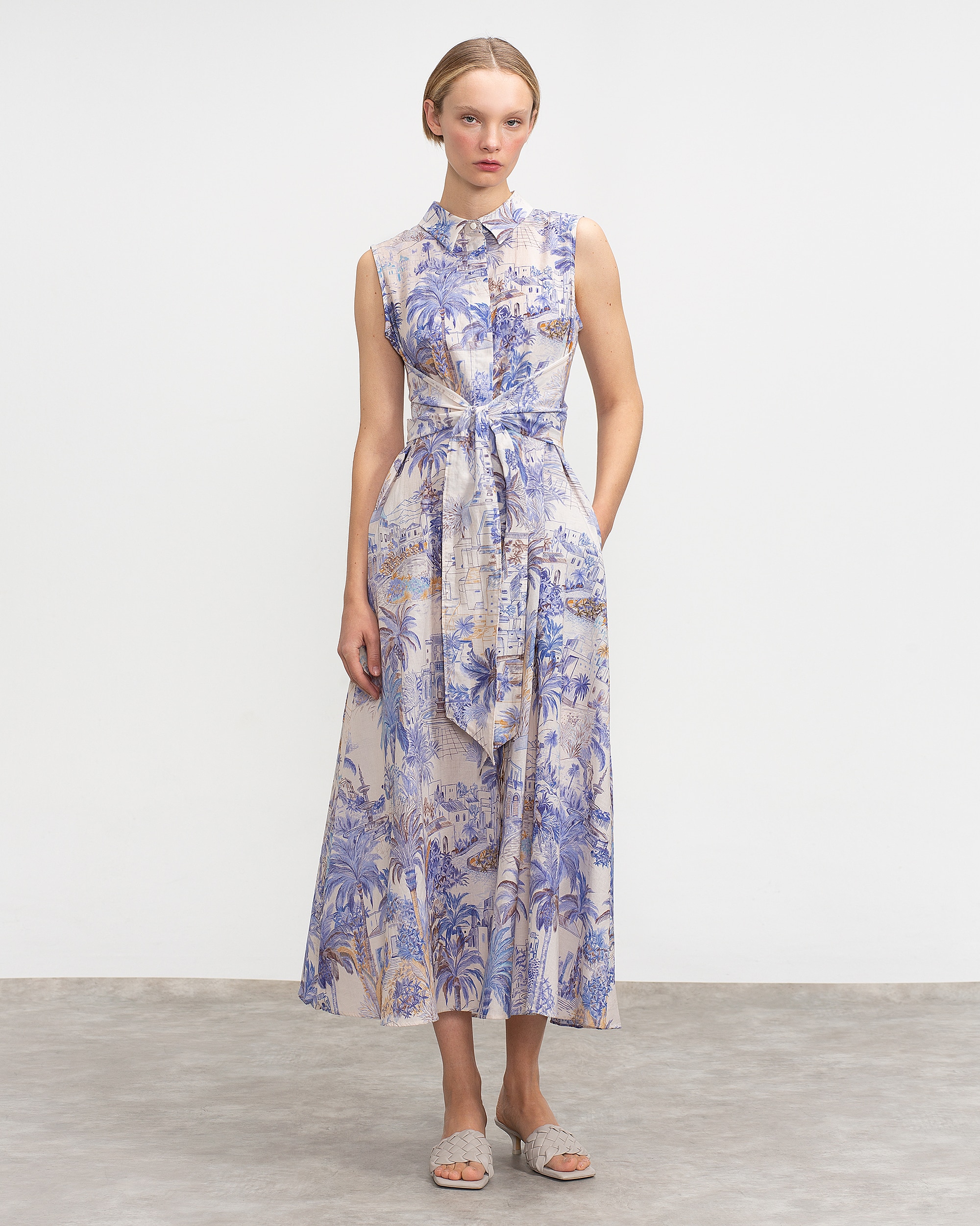 Lasserre - Vestido largo sin mangas con lazada en parte delantera.