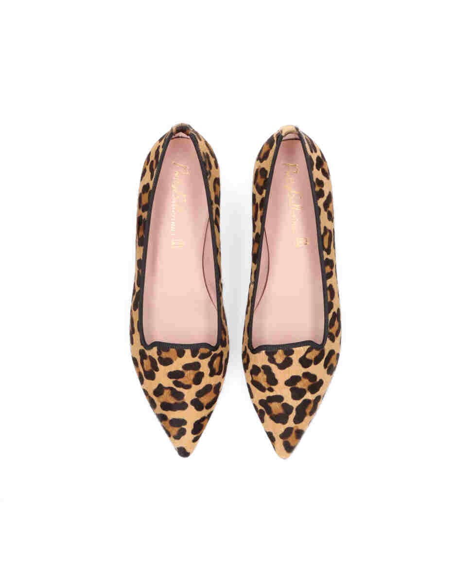 Slippers de mujer en piel efecto pelo con animal print · Pretty