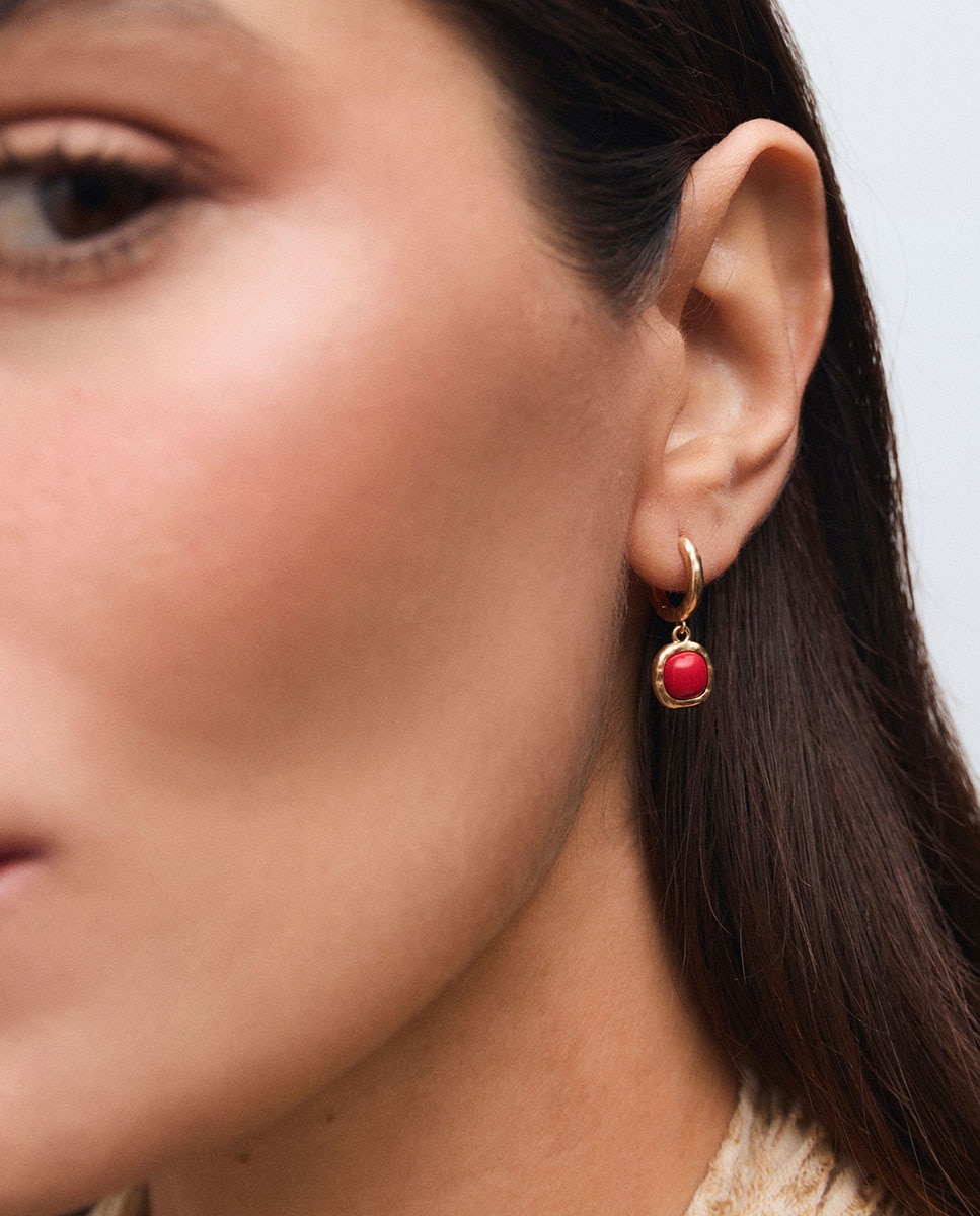 Pendientes aro zahara de maría g de jaime bañados en oro de 18 kt con coral sintético - Vidal & Vidal - Rojo Rojo-2