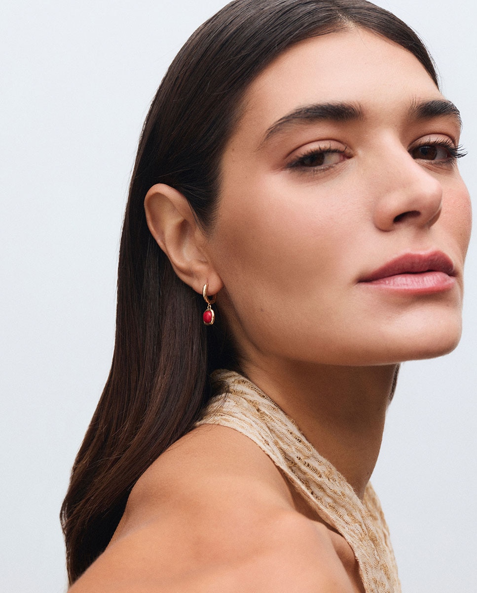 Pendientes aro zahara de maría g de jaime bañados en oro de 18 kt con coral sintético - Vidal & Vidal - Rojo Rojo-3