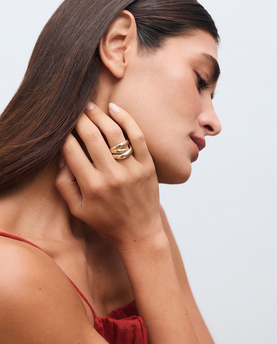 Imagen 3 de Anillo cruzado raice de maría g de jaime bañado en oro de 18 kt - Vidal & Vidal - Dorado Dorado