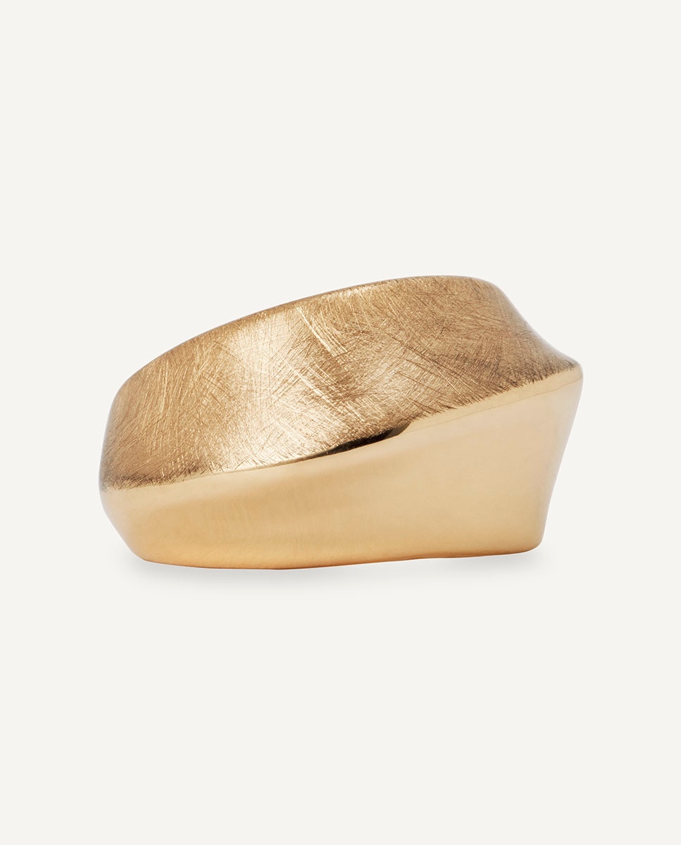 Imagen 4 de Anillo volumen dual bañado en oro de 18 kt - Vidal & Vidal - Dorado Dorado