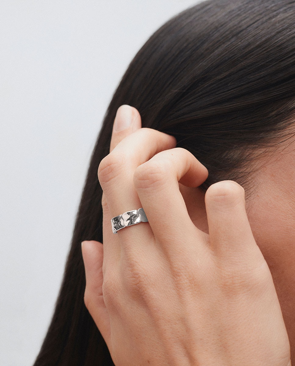 Imagen 2 de Anillo liso reflexes bañado en plata de ley 925 - Vidal & Vidal - Plateado Plateado