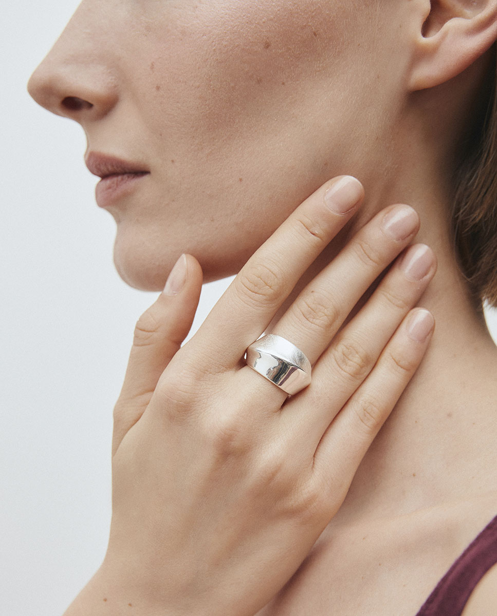 Imagen 2 de Anillo volumen dual bañado en plata de ley 925 - Vidal & Vidal - Plateado Plateado