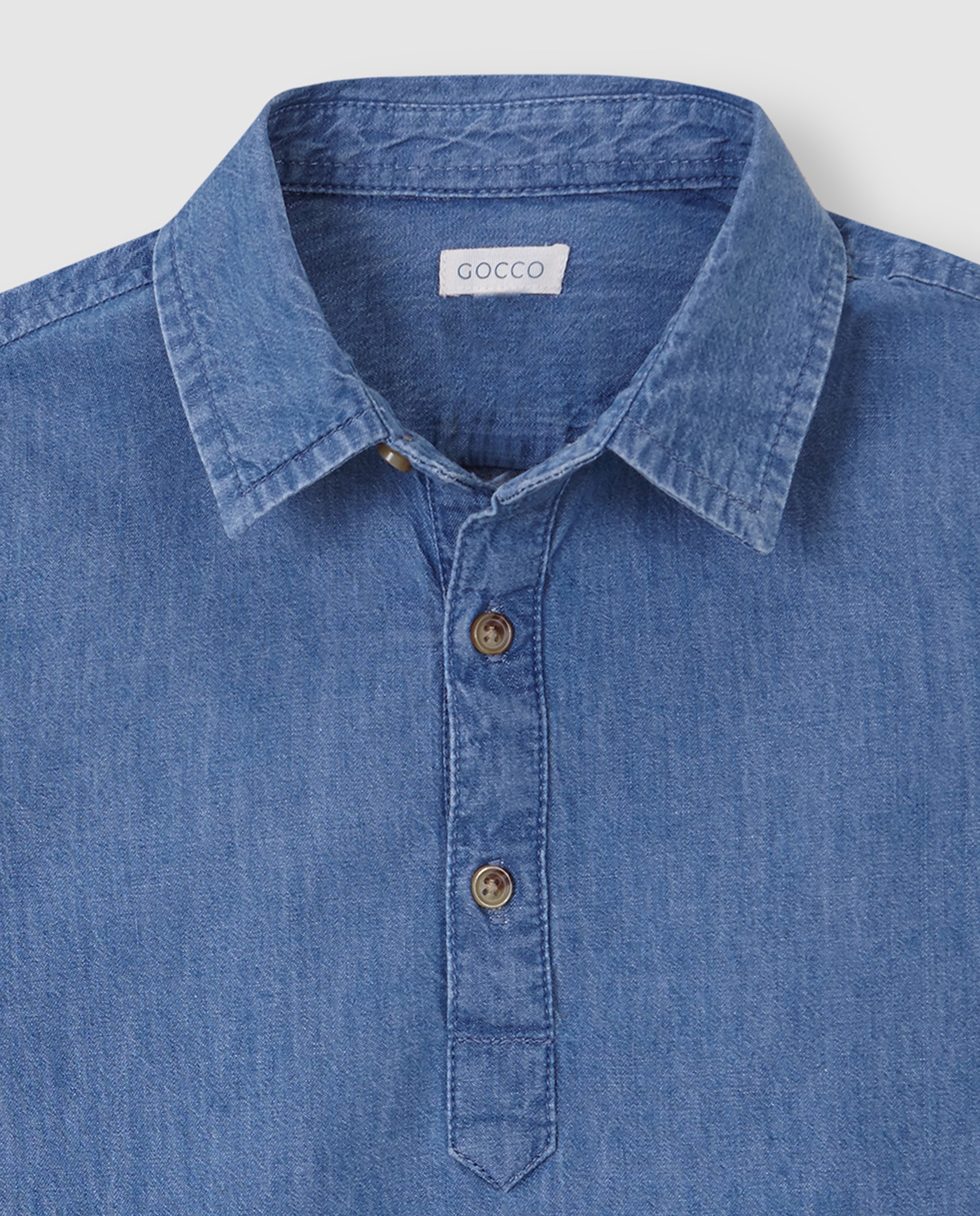 Imagen 4 de Camisa vaquera de niño con tapeta corta y canesú - Gocco - Azul índigo Azul índigo