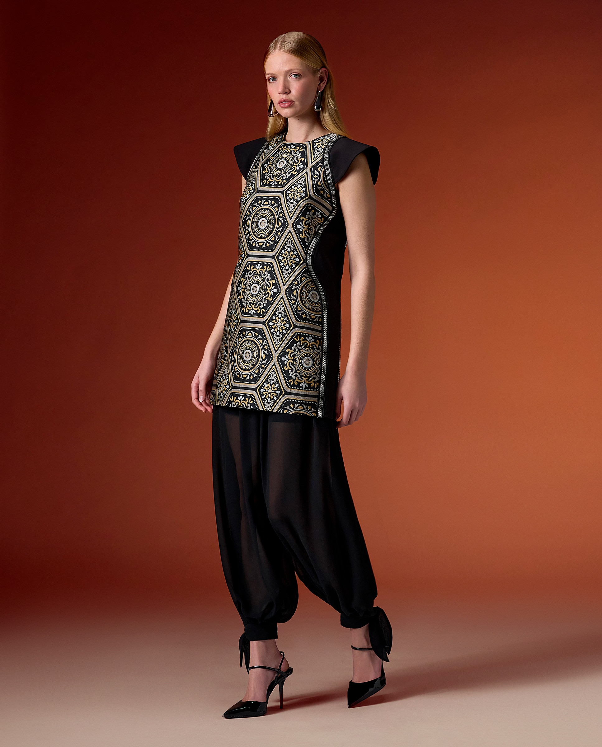 Conjunto de túnica estampada y pantalón de gasa. - Sonia Peña - Negro / Plata Negro / Plata-3