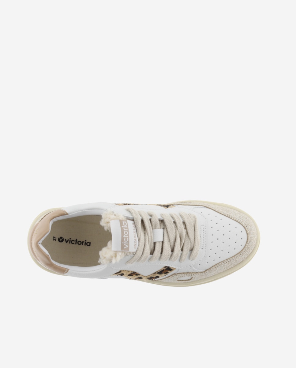 Zapatillas deportivas de mujer con piezas en serraje craquelado y logotipo en animal print - Victoria - Camel Camel-4