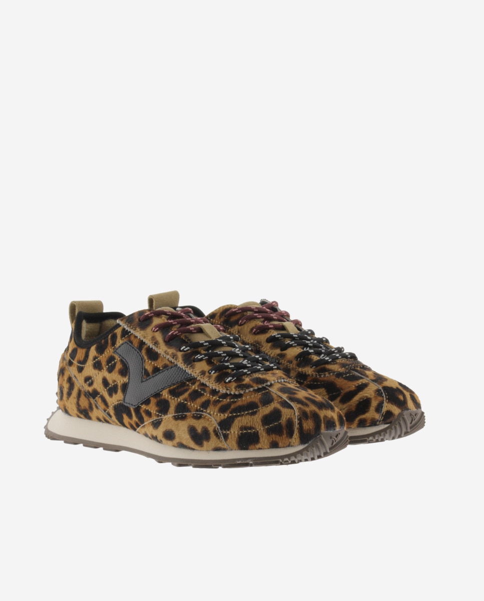 Imagen 5 de Zapatillas deportivas de mujer de piel con pelo animal print y logotipo metalizado - Victoria - Beige Beige