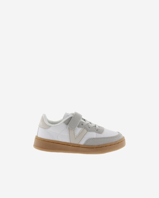 Imagen 0 de Zapatillas deportivas de niños con piezas en contraste y cordón elástico
