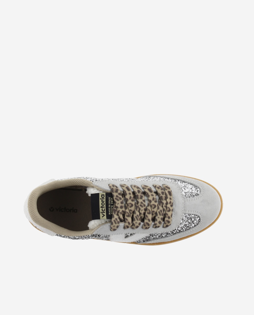Zapatillas de serraje de mujer estilo retro con suela color caramelo - Victoria - Plata Plata-4