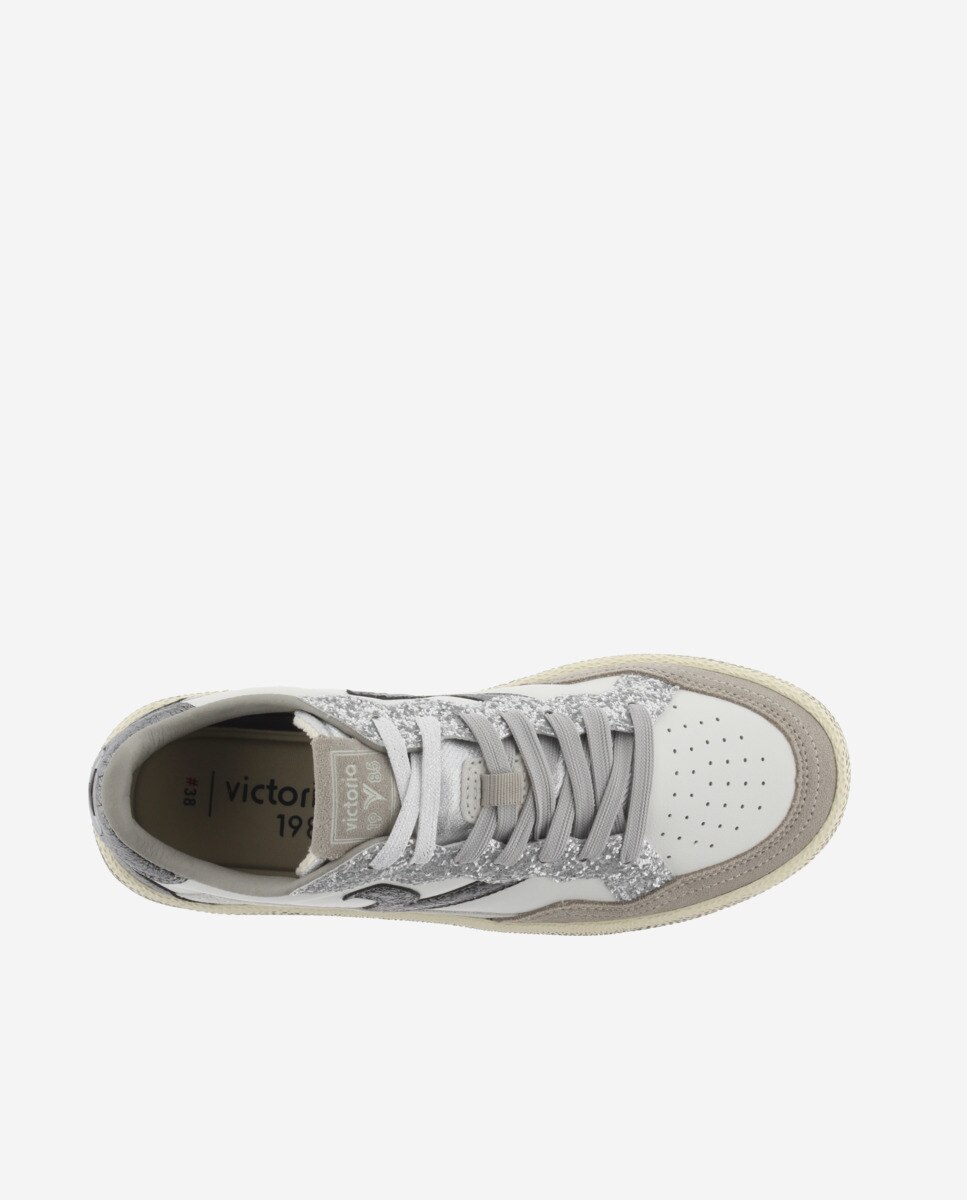 Zapatillas deportivas de mujer de piel con piezas de glitter y metalizadas - Victoria - Gris Gris-4