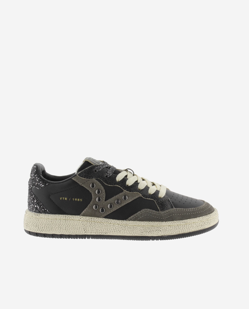 Zapatillas deportivas de mujer de piel con piezas metalizadas y logotipo con tachuelas - Victoria - Negro Negro-1