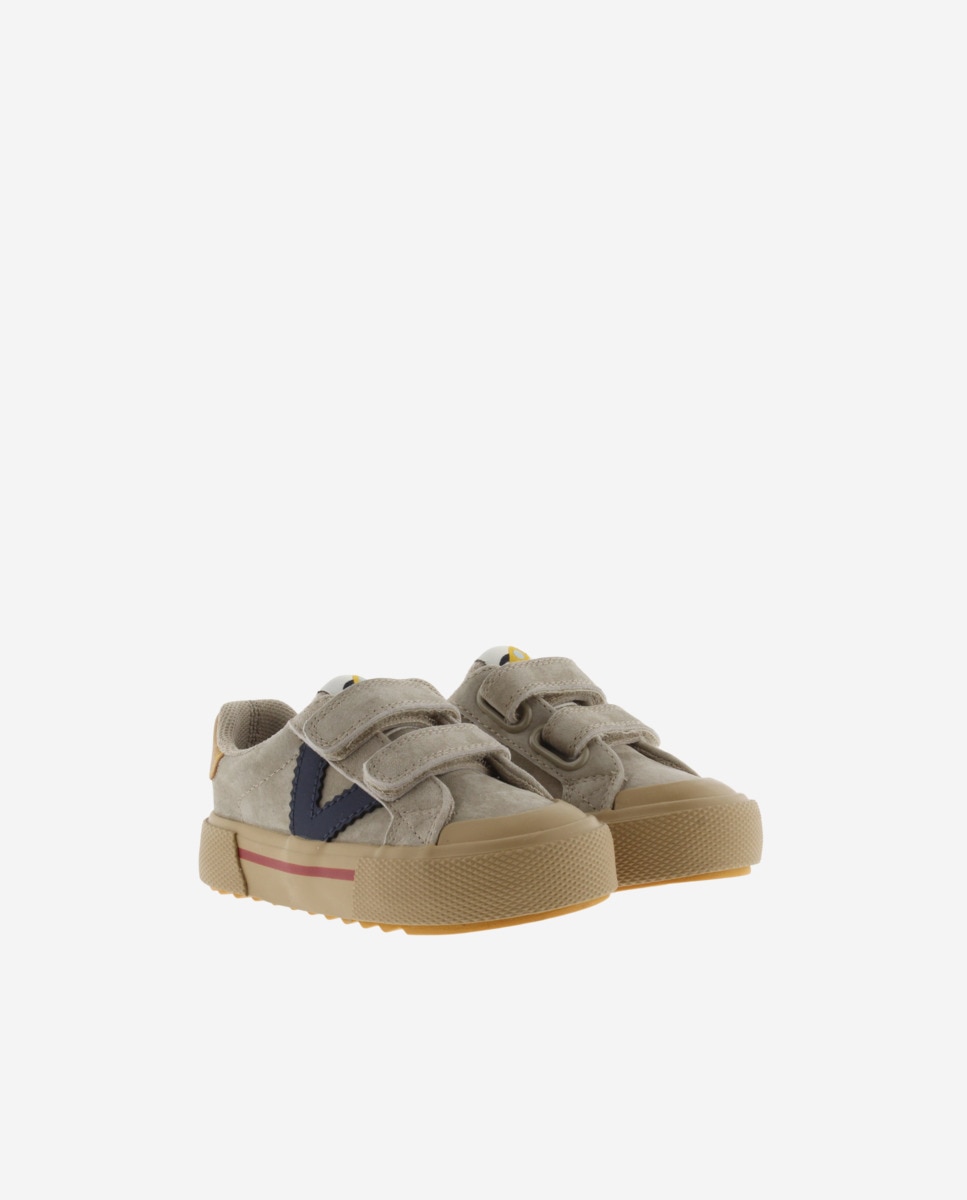Imagen 5 de Zapatillas bajas de niños de serraje con piezas de color y doble cierre adherente - Victoria - Beige Beige