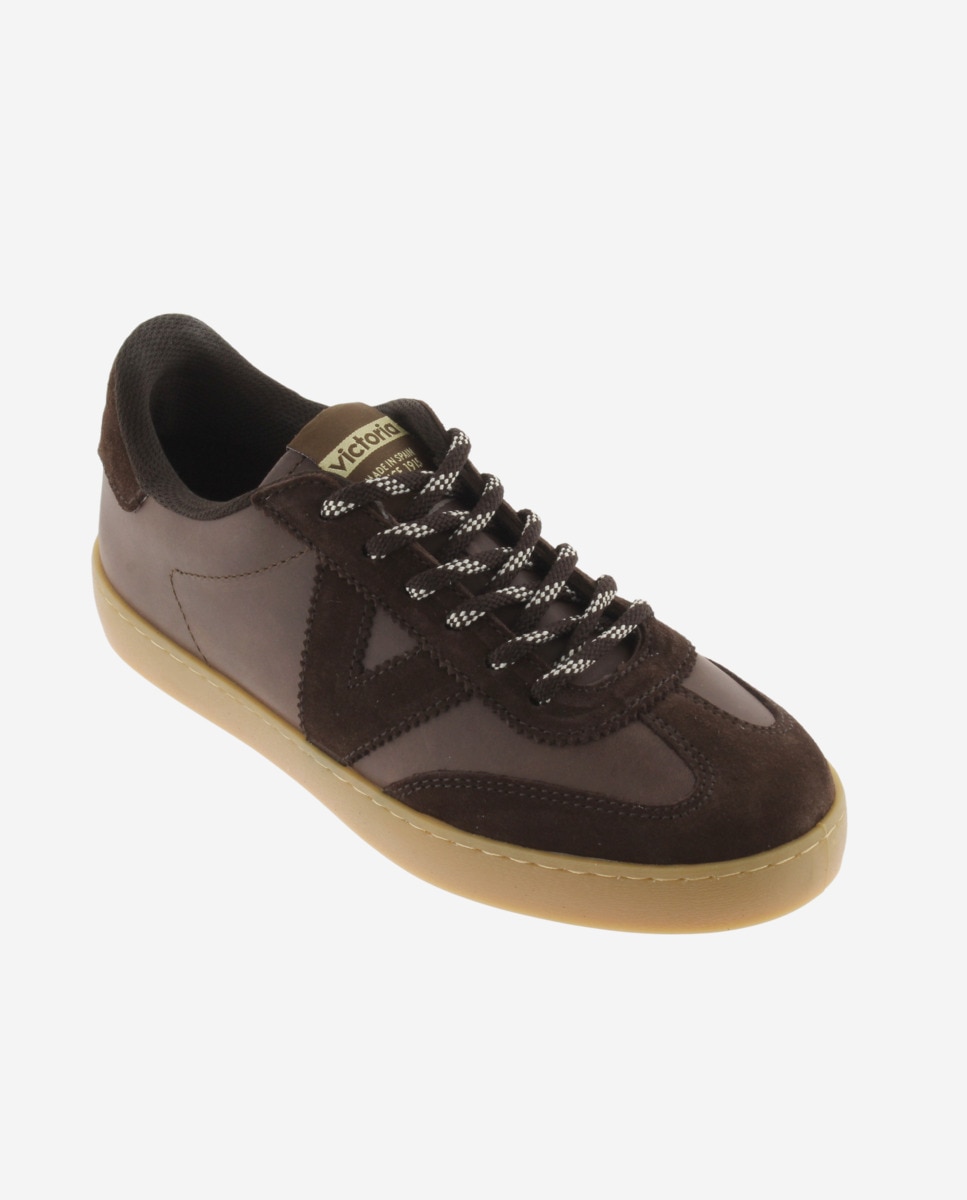 Zapatillas deportivas unisex de piel con piezas de serraje al tono y suela caramelo - Victoria - Marrón Marrón-3