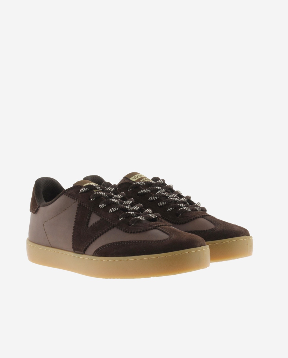 Zapatillas deportivas unisex de piel con piezas de serraje al tono y suela caramelo - Victoria - Marrón Marrón-5