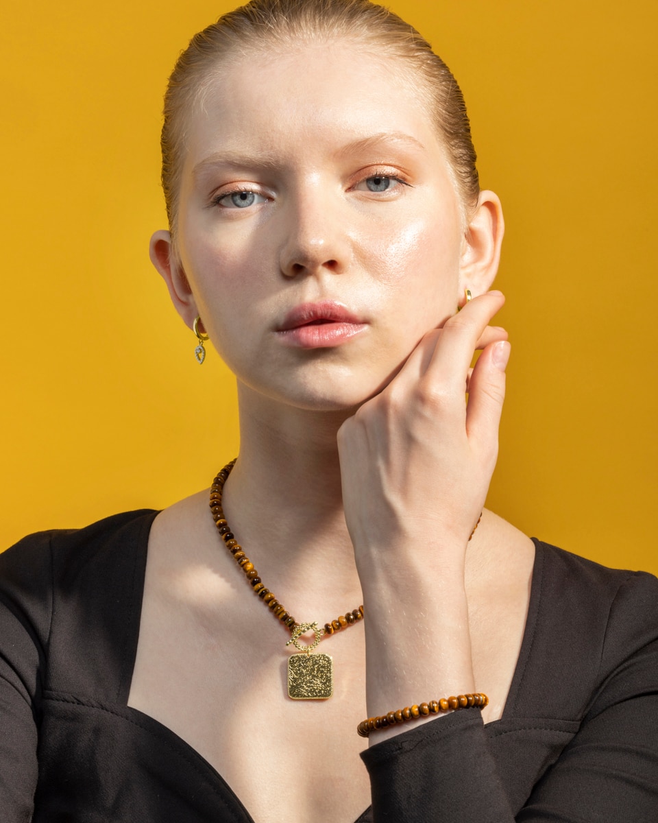 Pendientes de aro áfrica acabados en amarillo de 18 quilates con circonita brillante - Luxenter - Oro Oro-4