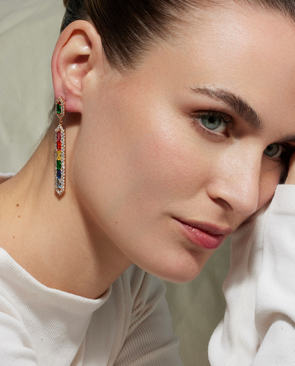 Imagen 2 de Pendientes áfrica acabados en oro de 18 quilates con circonitas multicolor - Luxenter - Dorado Dorado