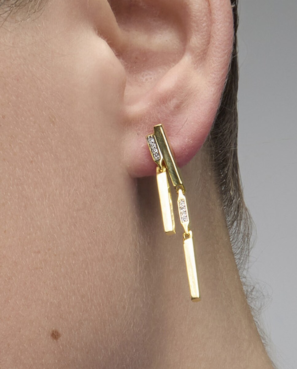 Pendientes Momentos Para Brillar acabados en oro de 18 quilates con circonita brillante Dorado-5