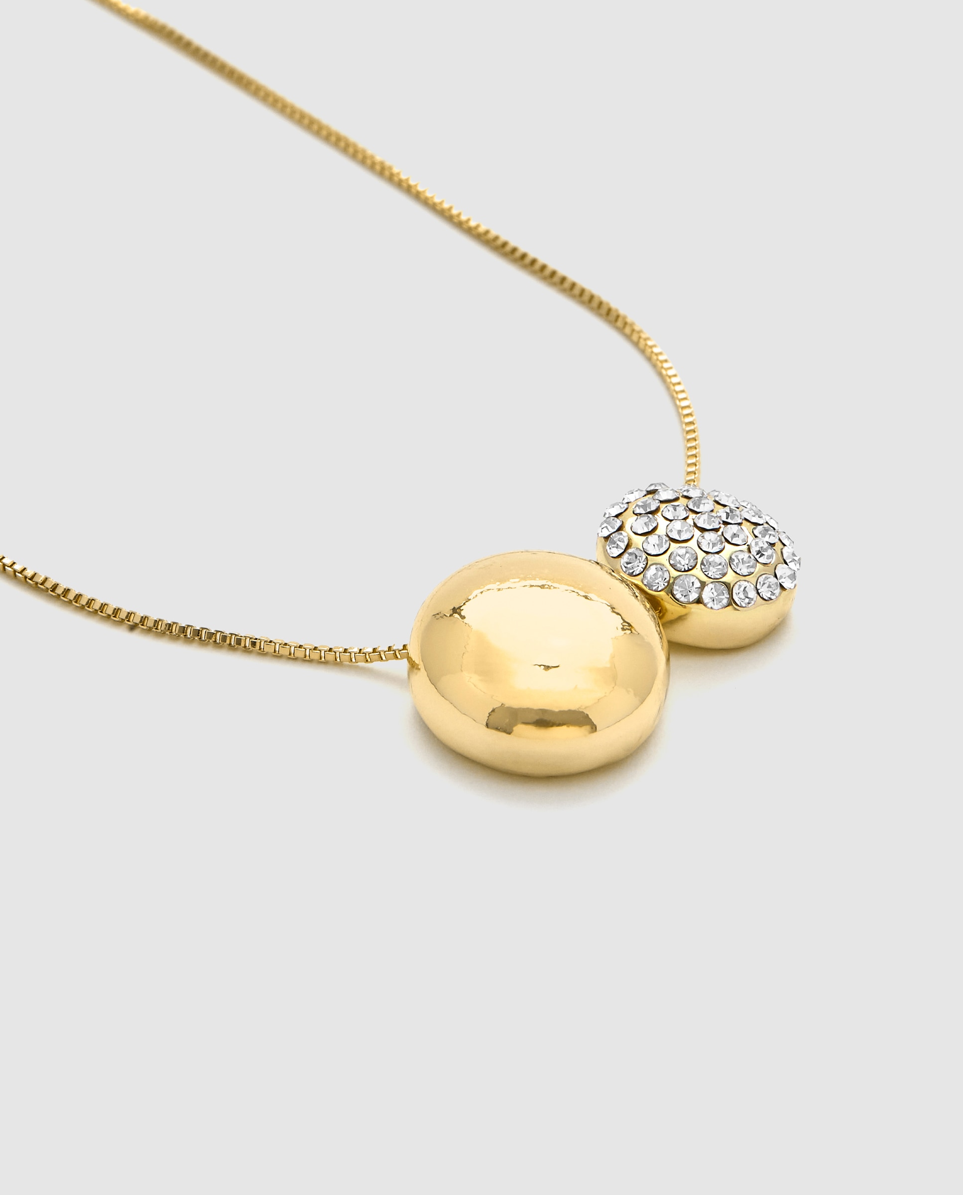 Pendientes áfrica acabado en oro amarillo de 18 quilates con circonita brillante Oro Luxenter Oro-7