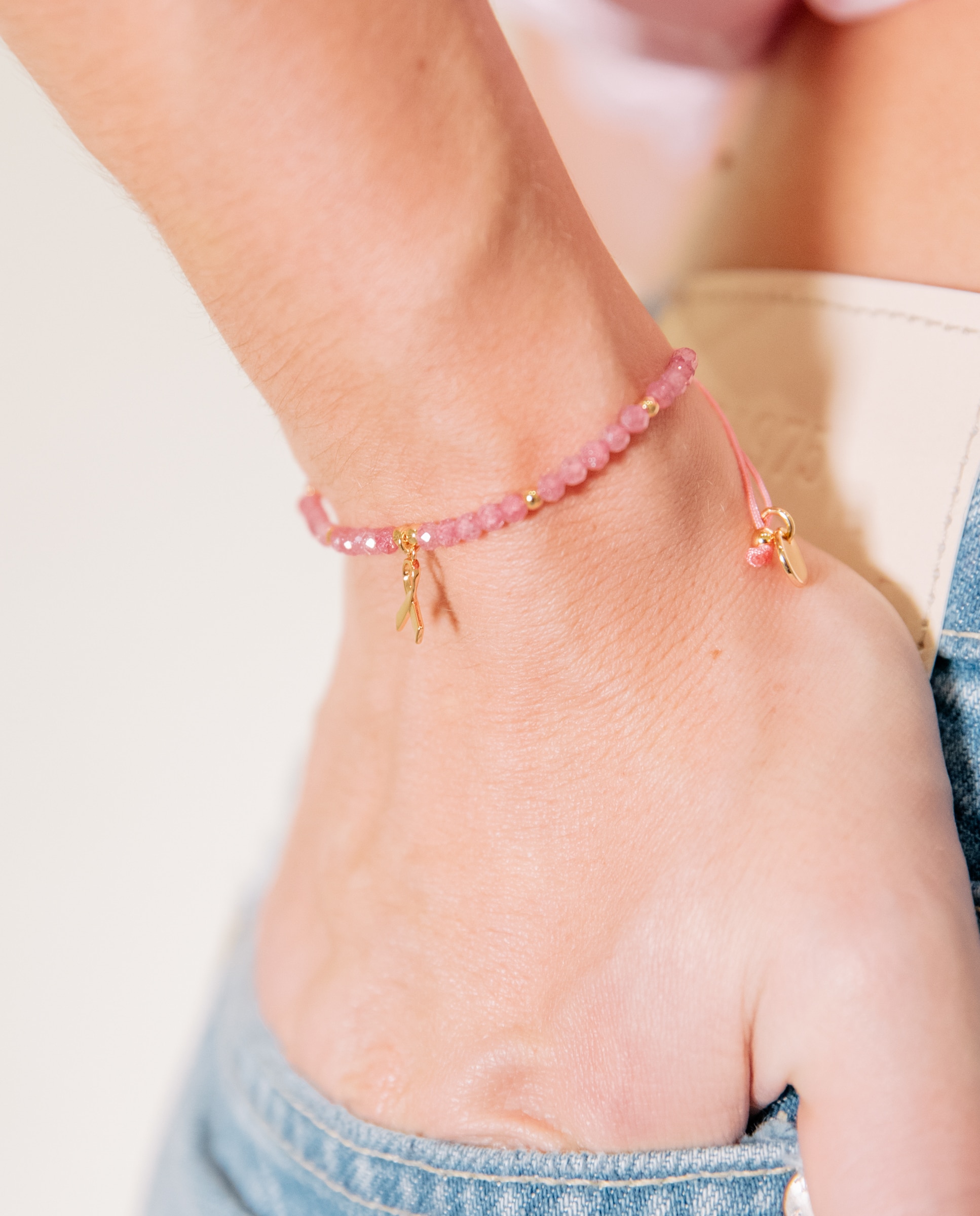 Pulsera con charms special edition acabada en oro rosa de 18 quilates con circonita - Luxenter - Rosa Rosa-4