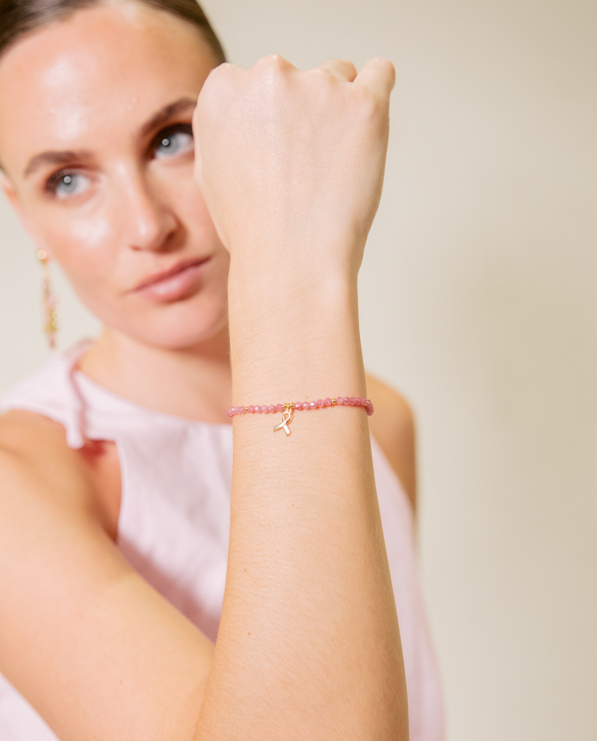 Pulsera con charms special edition acabada en oro rosa de 18 quilates con circonita - Luxenter - Rosa Rosa-5