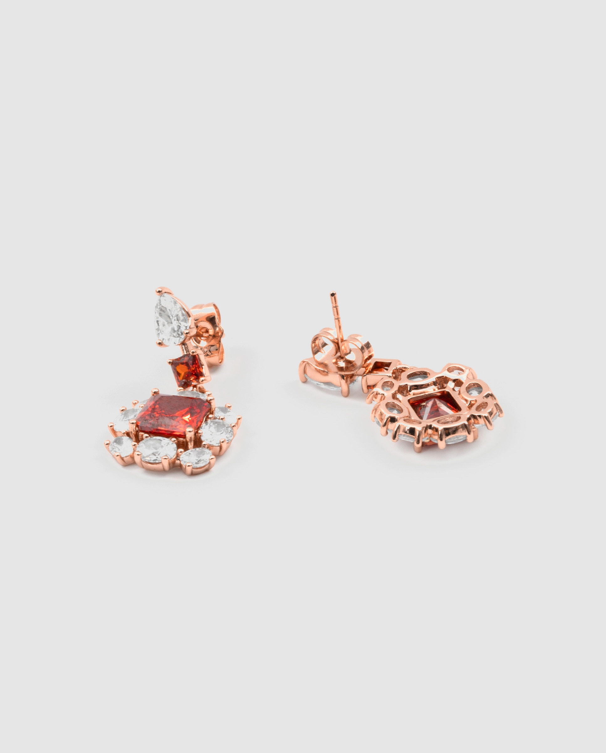 Imagen 3 de Pendientes special edition con circonita rubí acabados en oro rosa 18k - Luxenter - Rojo Rojo