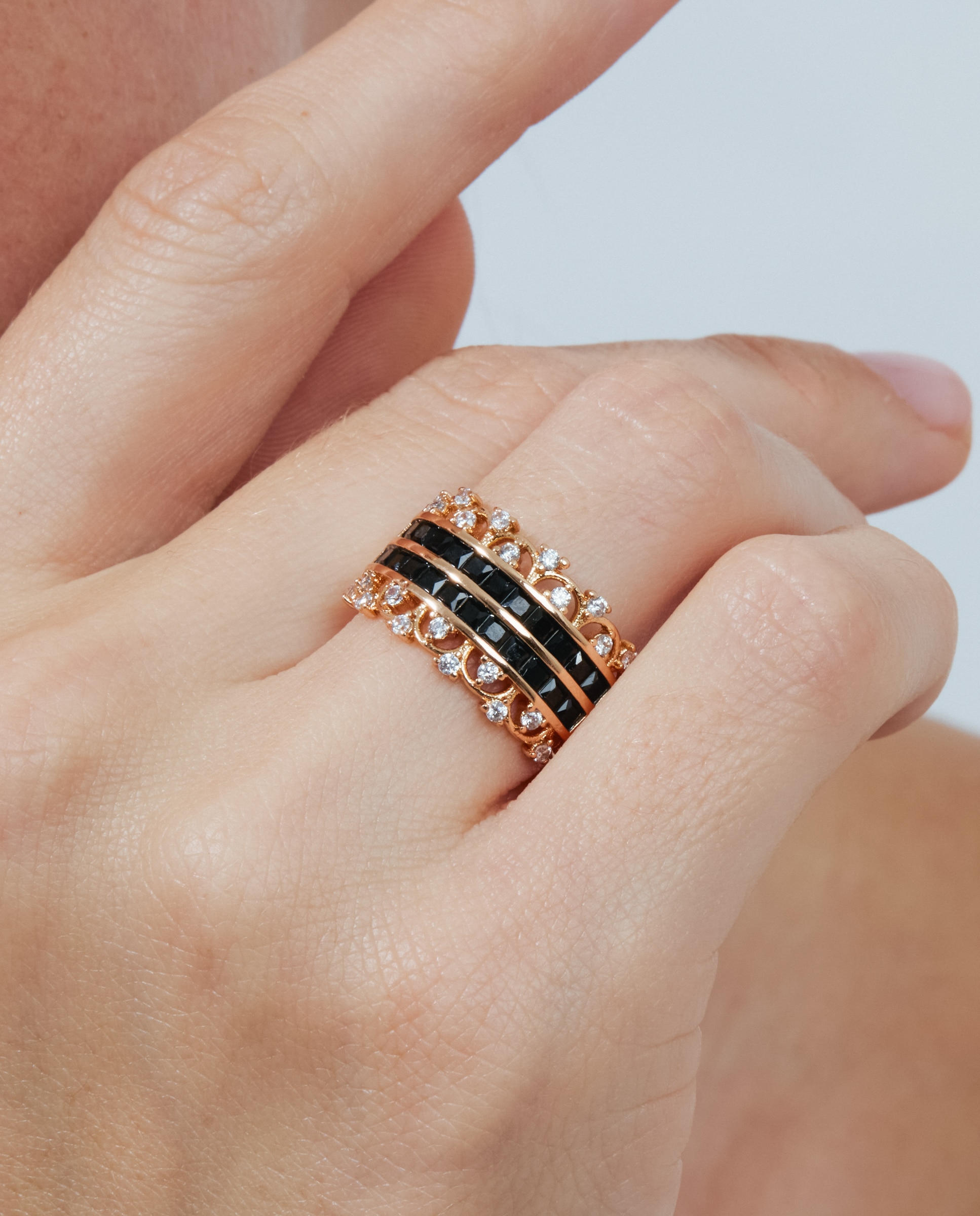 Anillo special edition acabado en oro rosa de 18k con circonita onix - Luxenter - Negro Negro-4