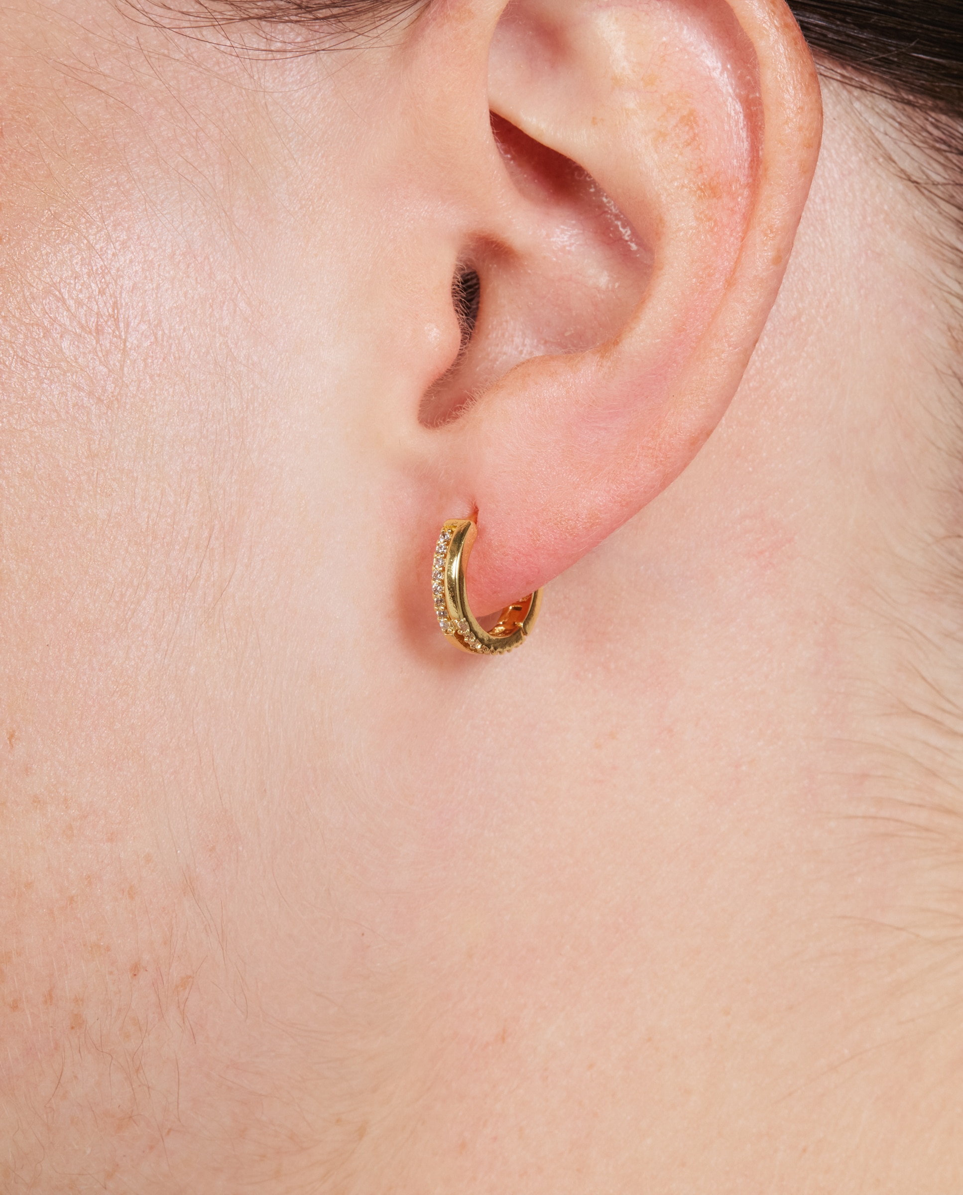 Pendientes de aro basic con circonita acabados en oro de 18k - Luxenter - Dorado Dorado-4