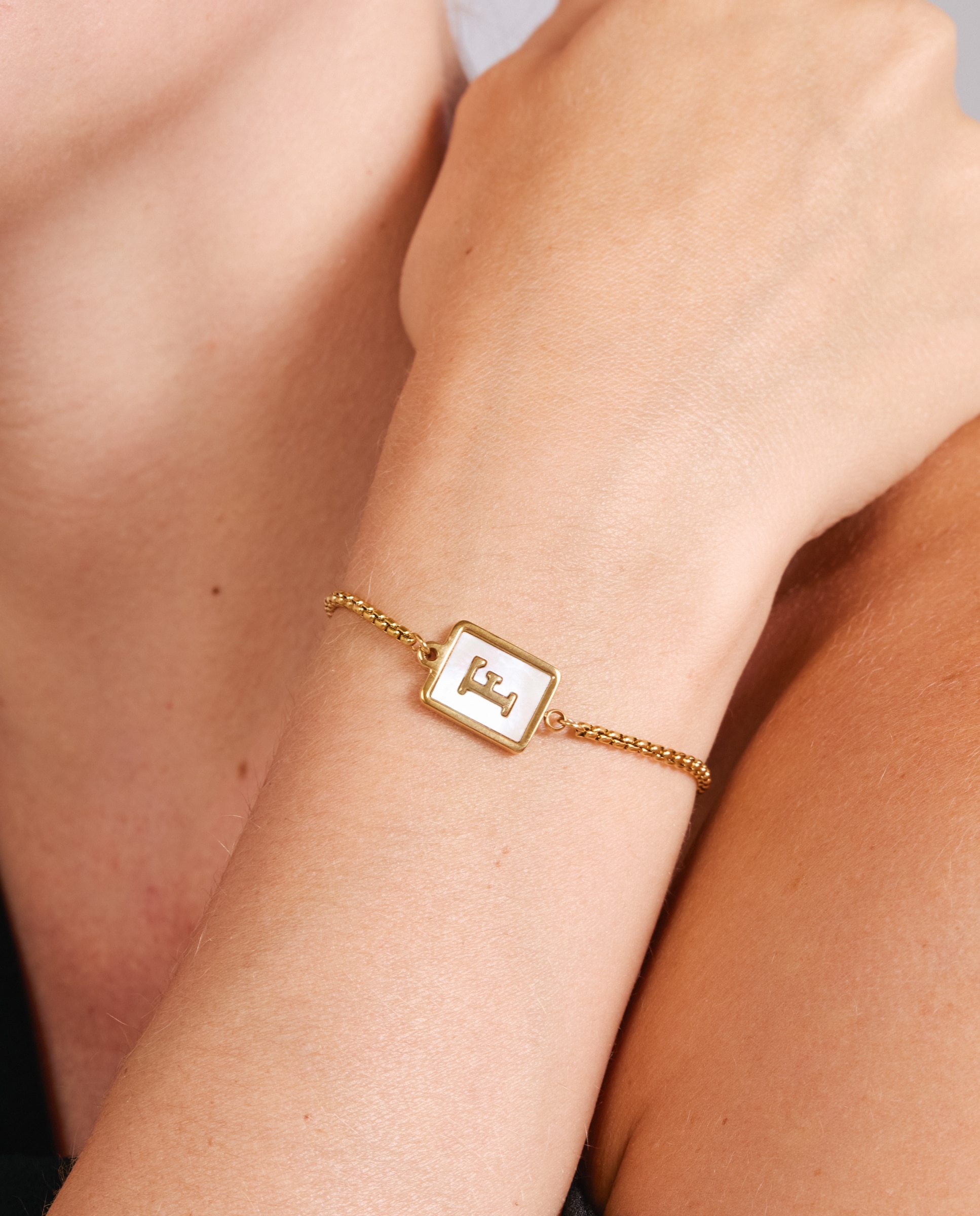 Pulsera de acero acabada en oro amarillo 18k con madreperla - Luxenter - Dorado Dorado-4