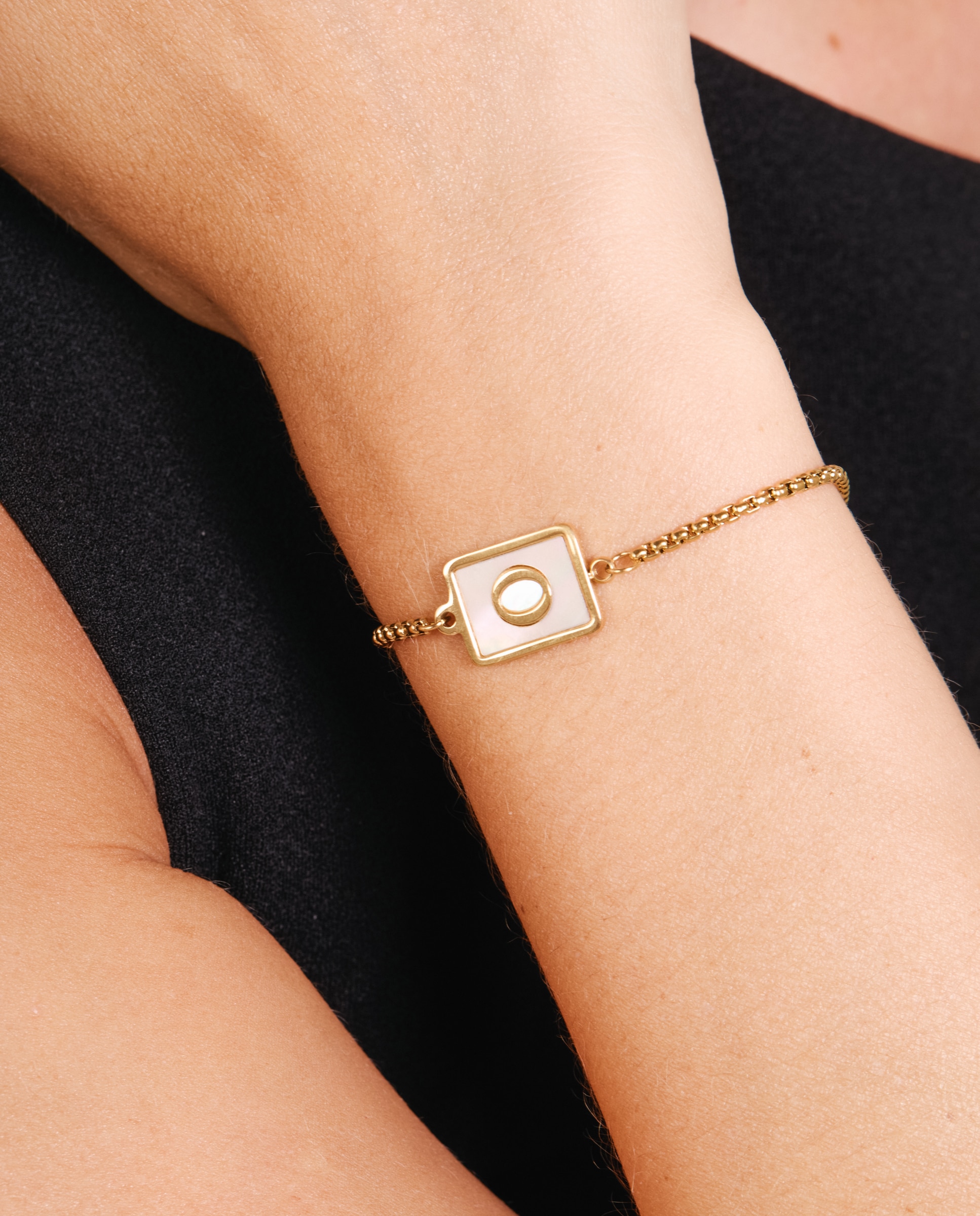 Pulsera de acero acabada en oro amarillo 18k con madreperla - Luxenter - Dorado Dorado-4