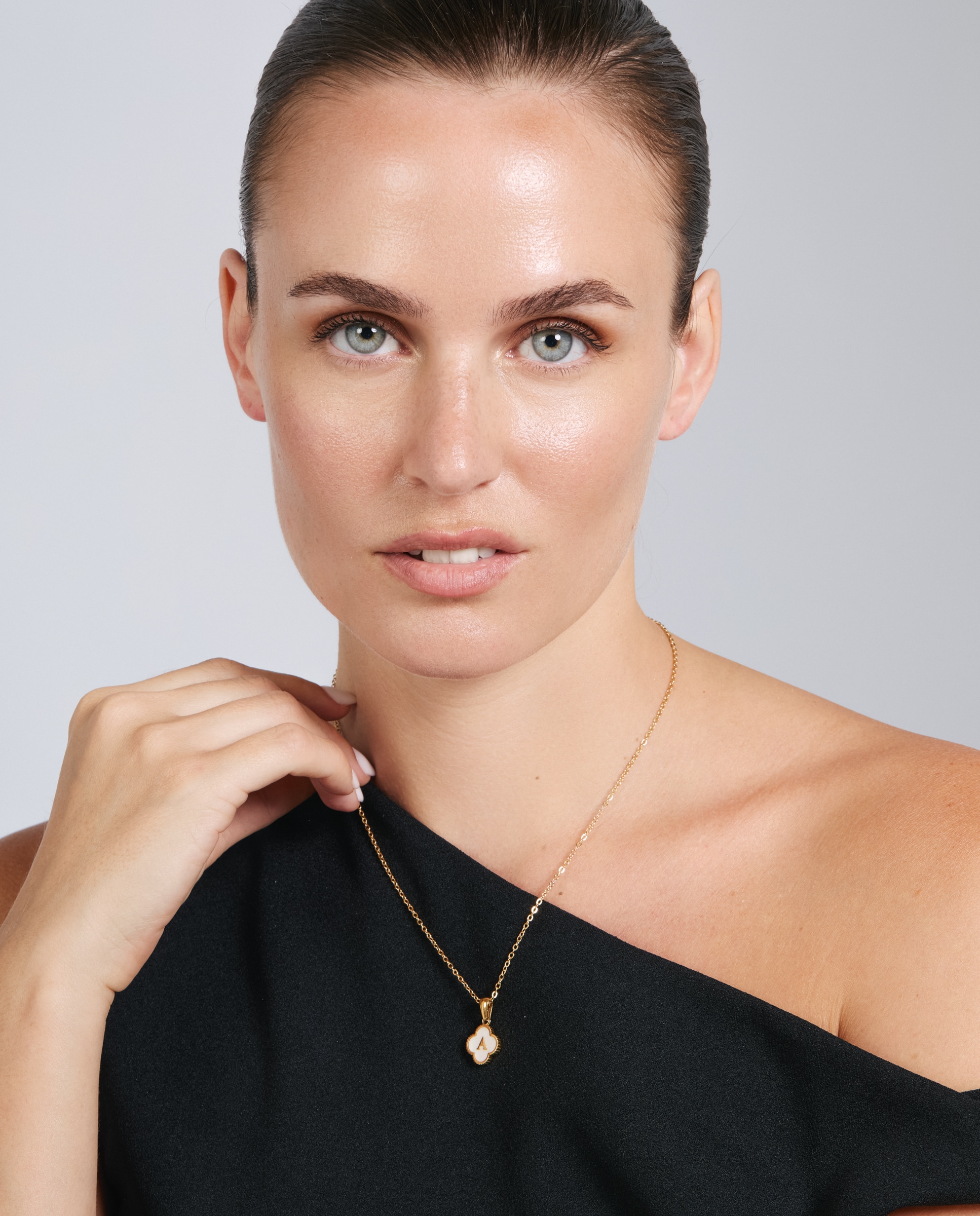 Collar letras de acero con madreperla acabado en oro de 18k - Luxenter - Blanco Blanco-2