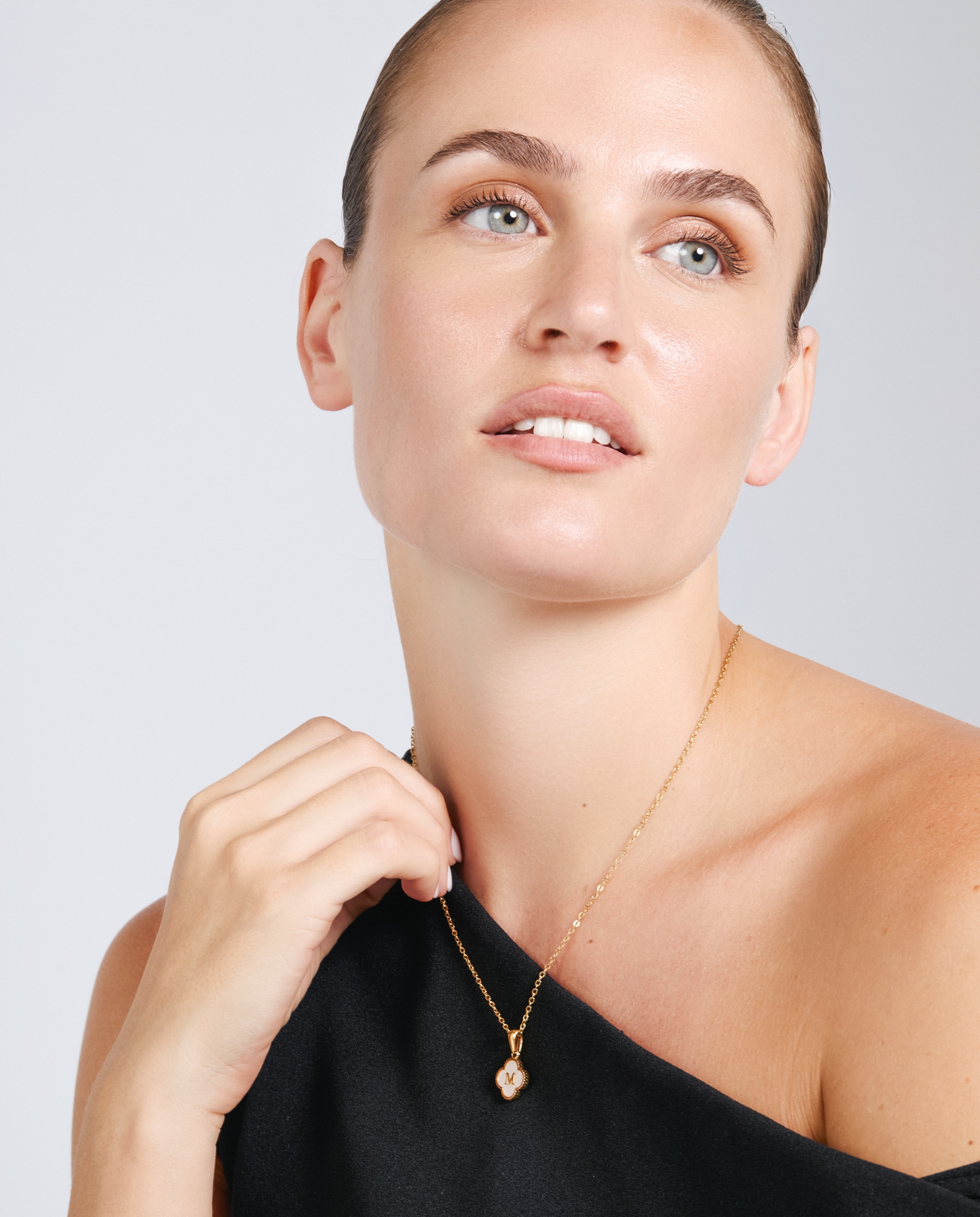 Collar letras de acero con madreperla acabado en oro de 18k - Luxenter - Blanco Blanco-2