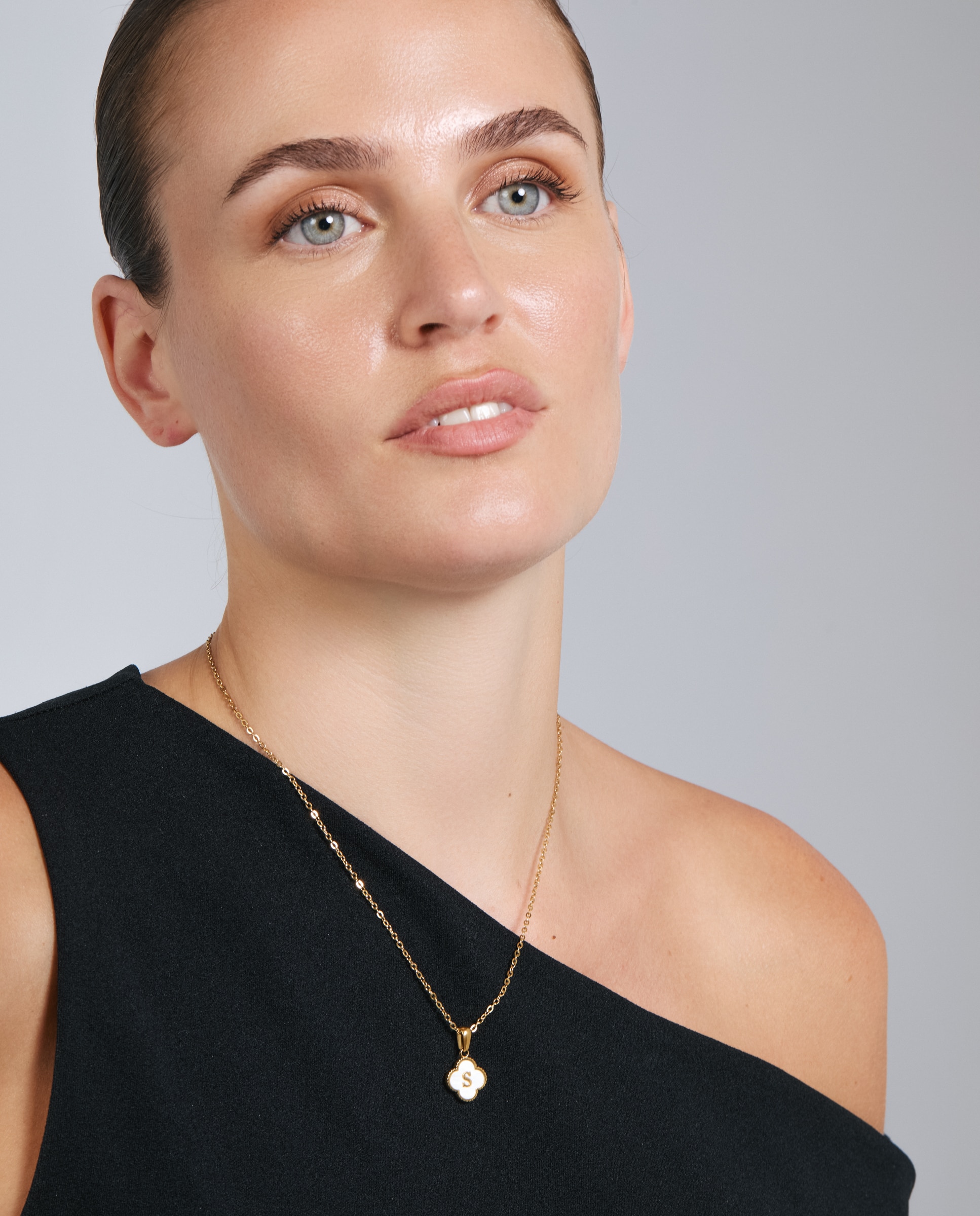 Collar letras de acero con madreperla acabado en oro de 18k - Luxenter - Blanco Blanco-5