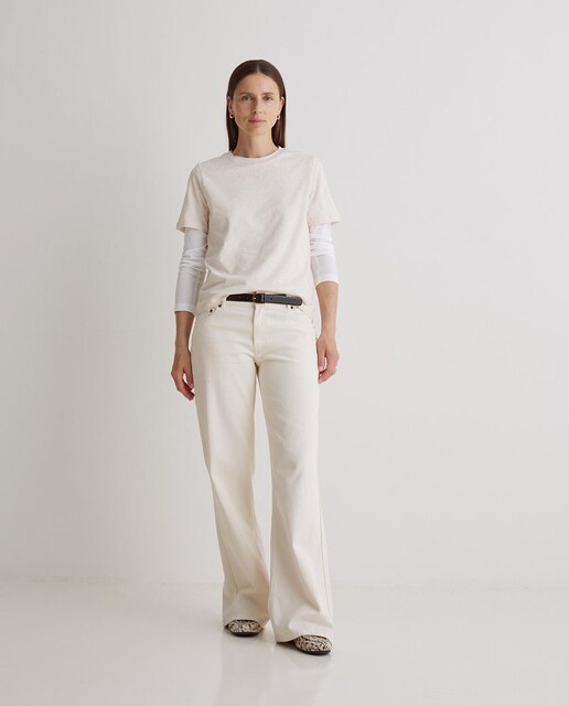 Imagen 0 de Camiseta de mujer de manga corta y cuello redondo