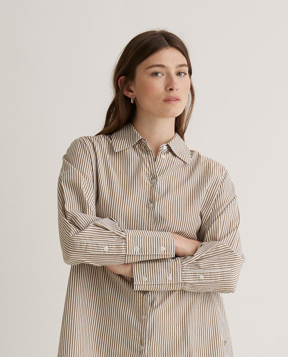 Camisa de mujer de manga larga y botones en los puños · Yerse · El