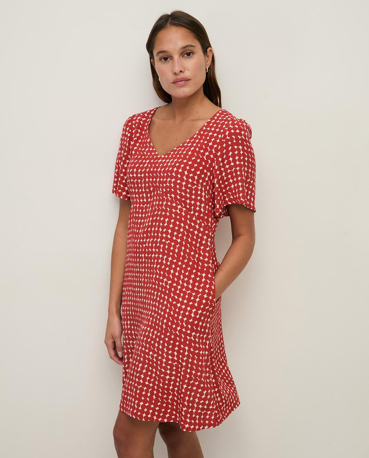 Yerse - Vestido corto con cuello pico y cierre de cremallera con bolsillos laterales.